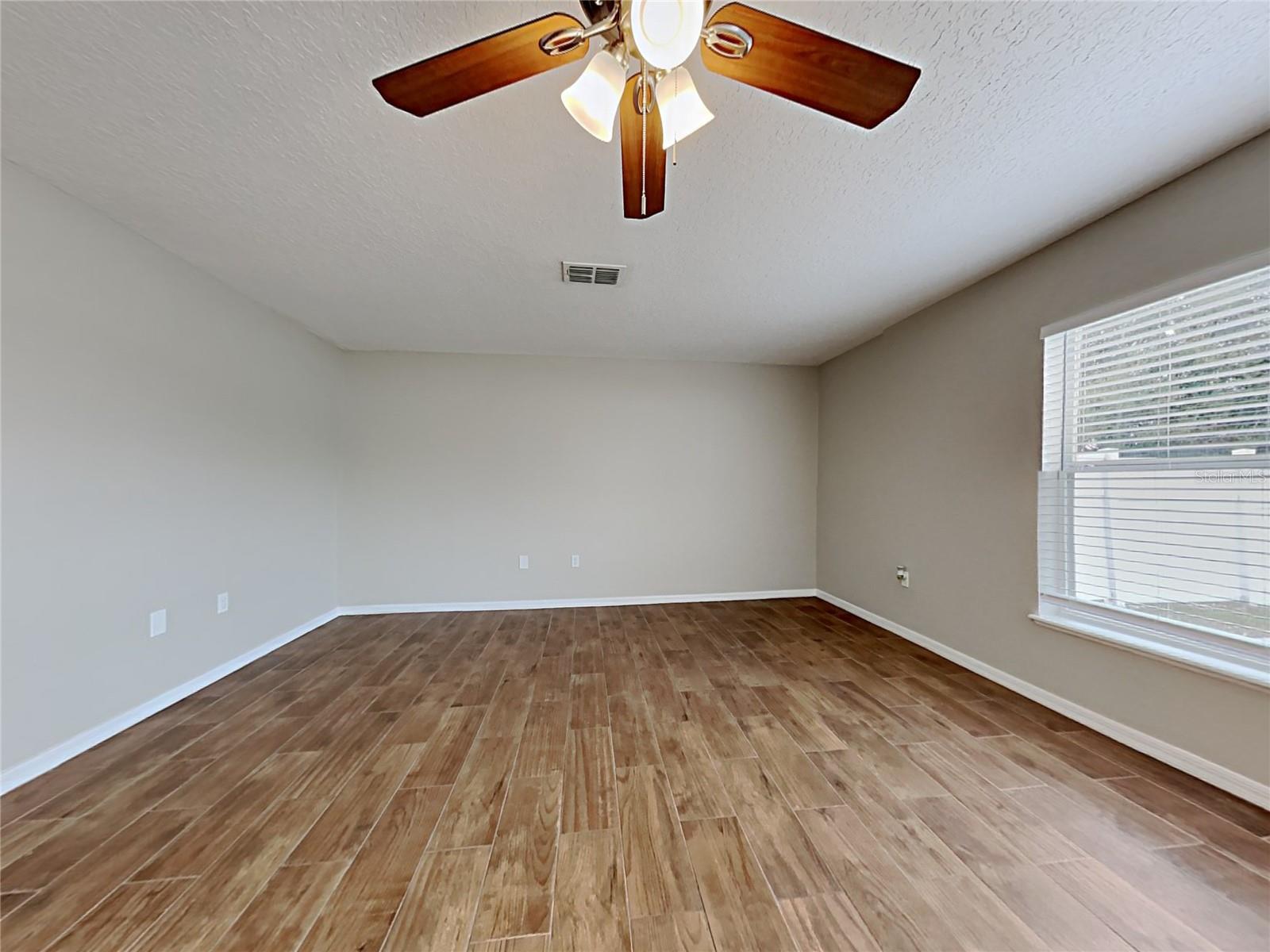 Image 8 of 27 For 358 Lake Shepard Drive