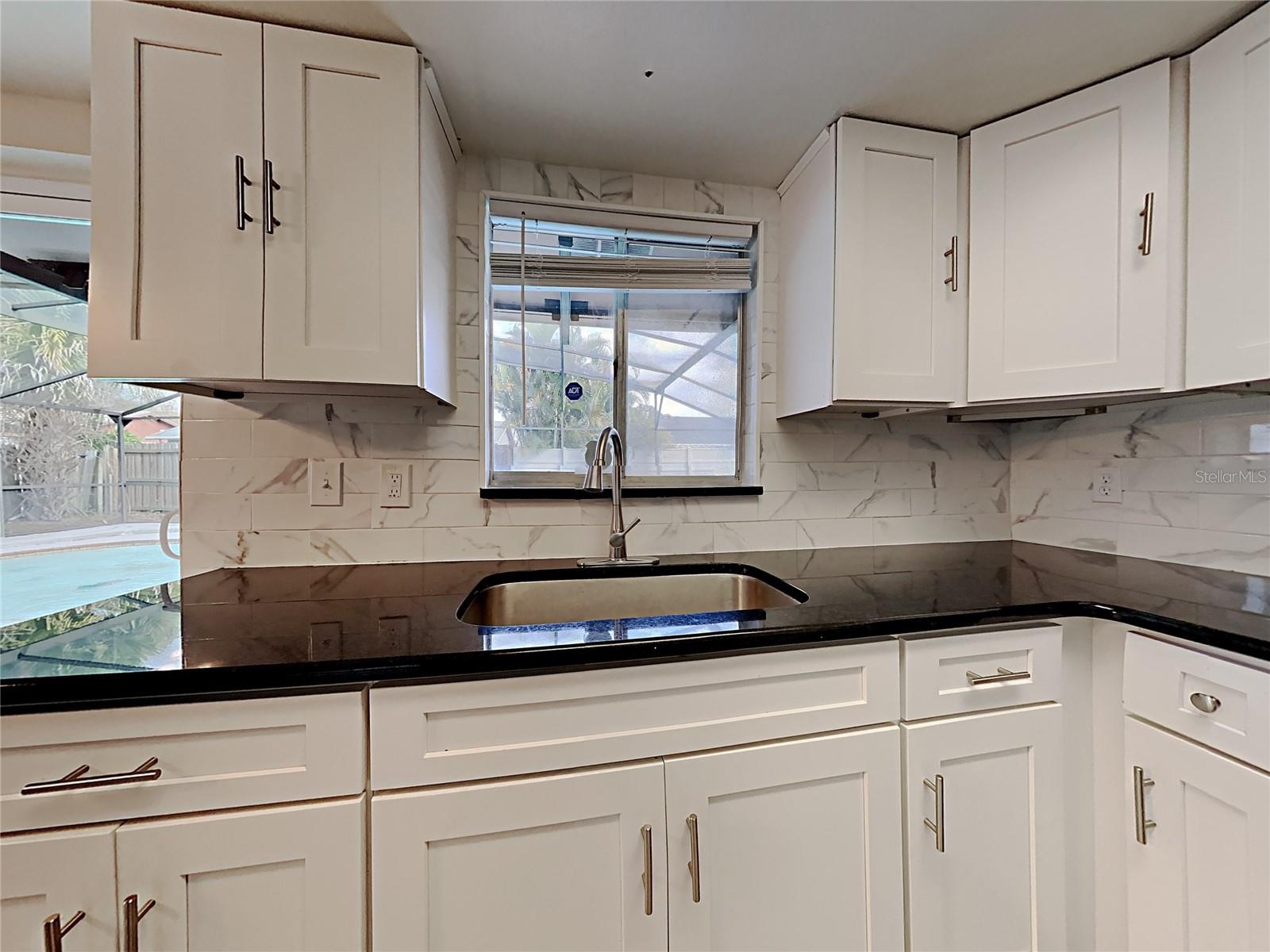 Image 14 of 62 For 11315 Zodiac Drive