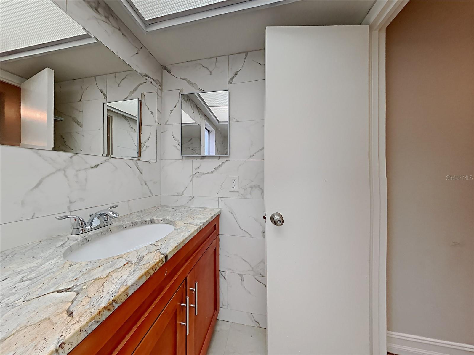 Image 18 of 62 For 11315 Zodiac Drive