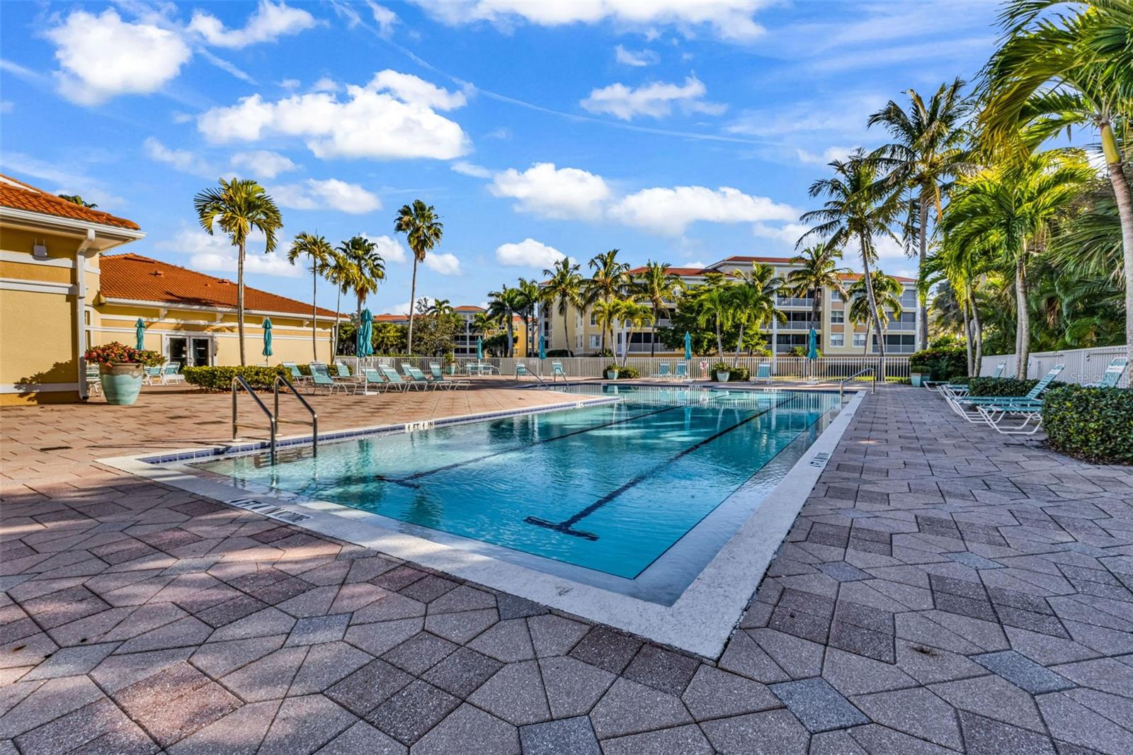 Image 34 of 68 For 255 End Drive 2211