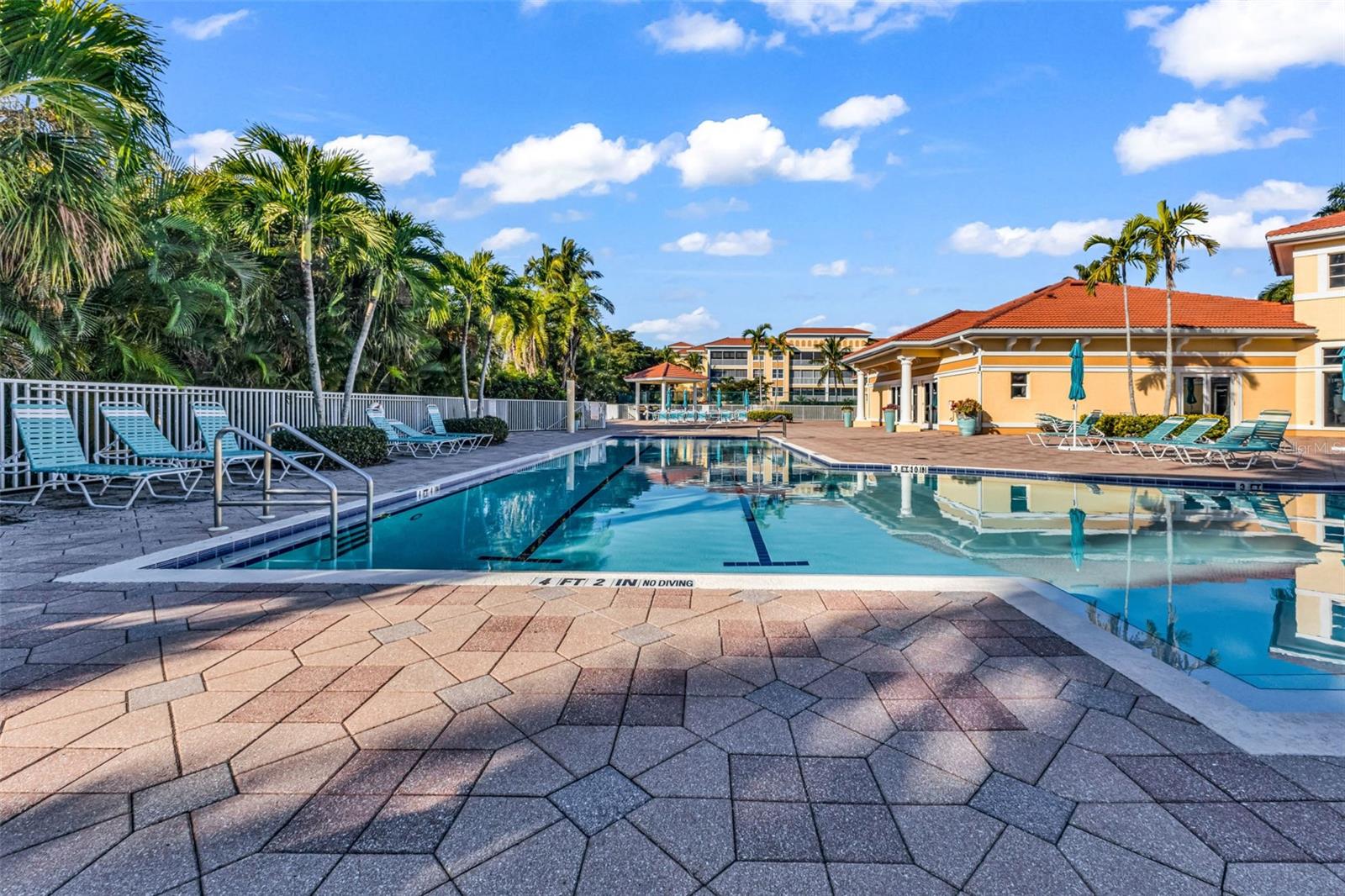 Image 35 of 68 For 255 End Drive 2211