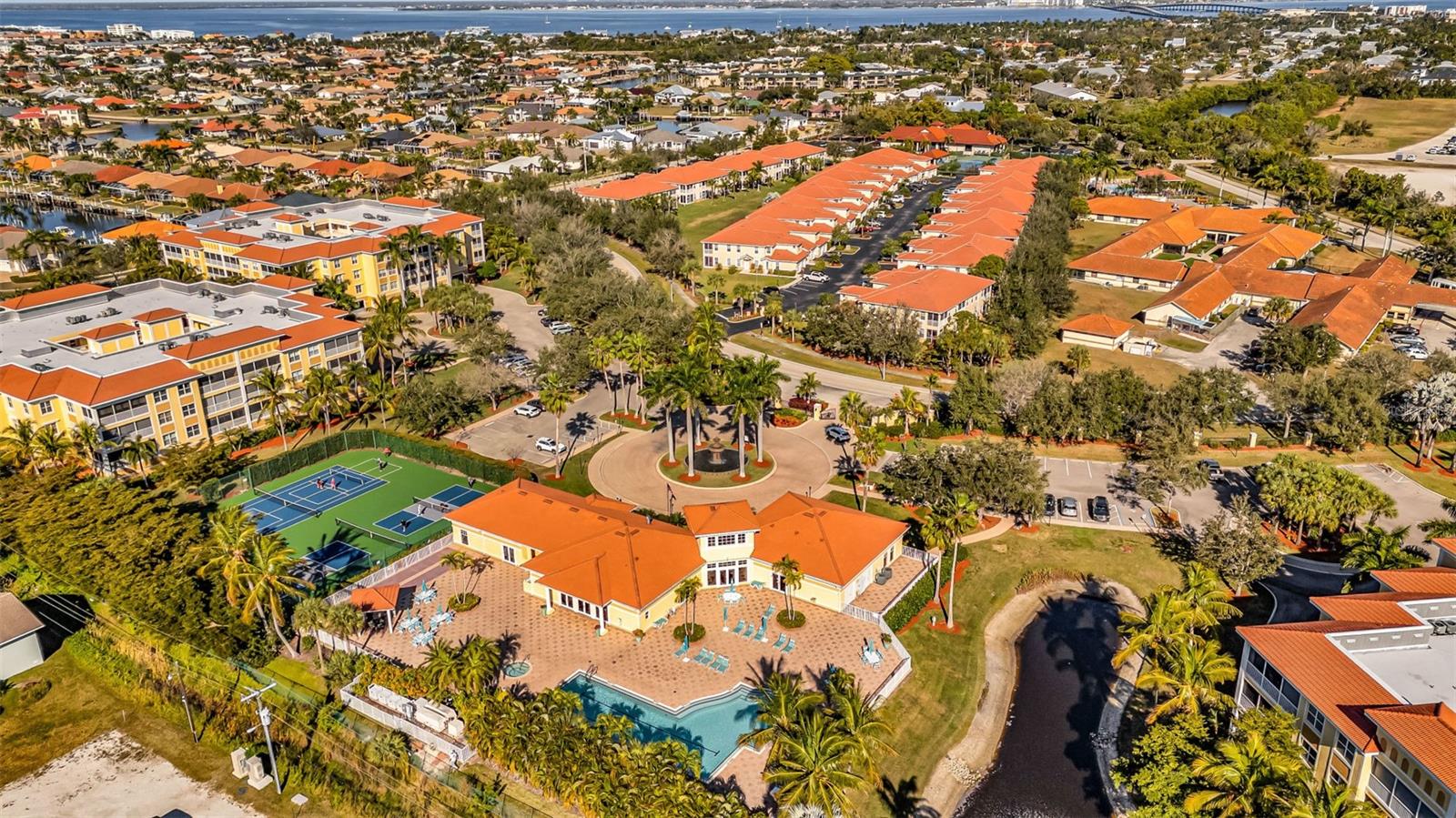 Image 51 of 68 For 255 End Drive 2211