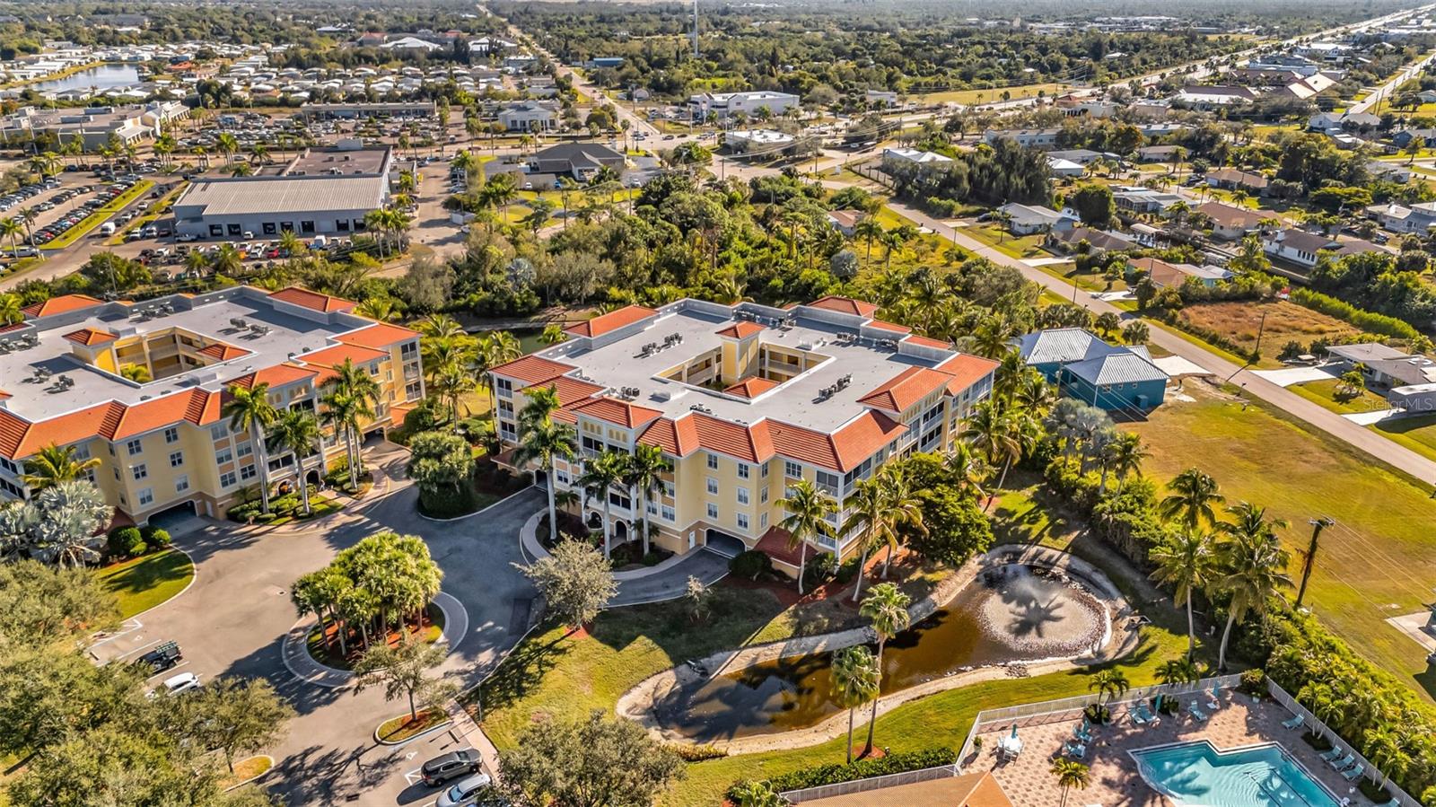 Image 57 of 68 For 255 End Drive 2211