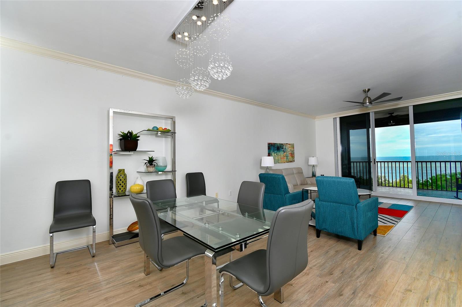 Image 16 of 42 For 3321 Sunset Key Circle 408