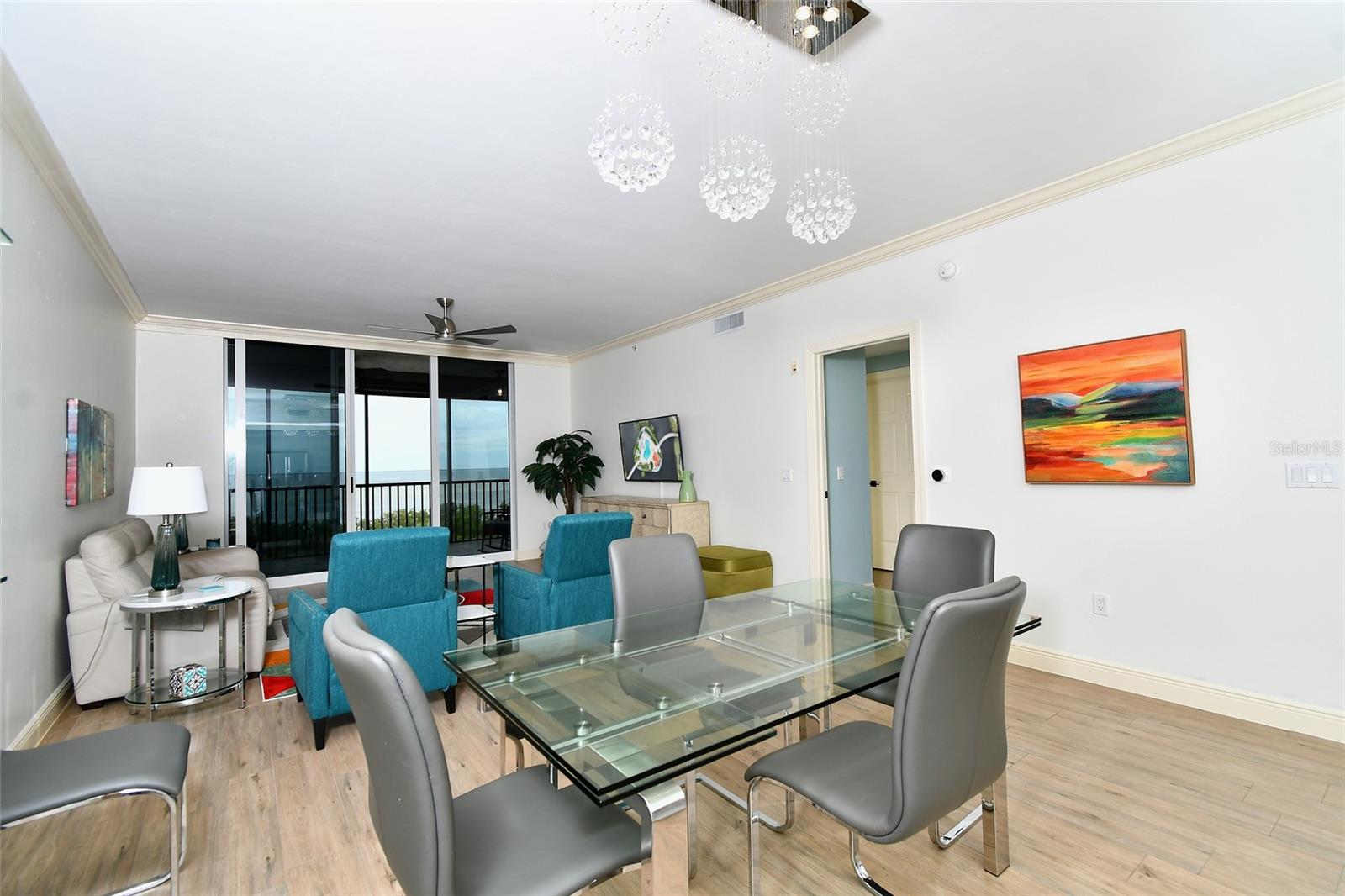 Image 17 of 42 For 3321 Sunset Key Circle 408