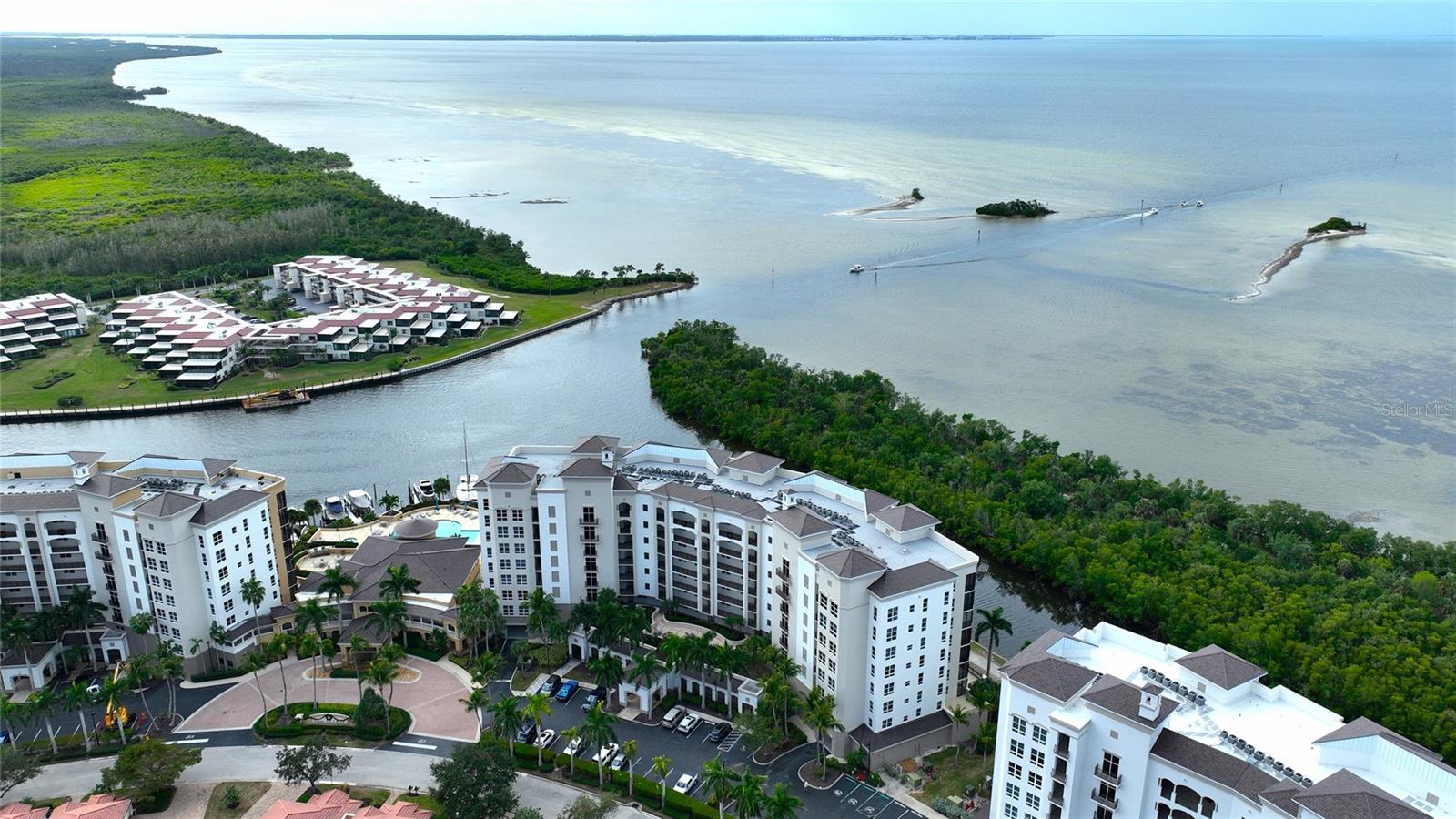 Image 41 of 42 For 3321 Sunset Key Circle 408