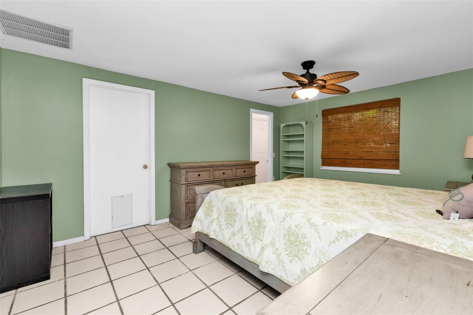 Image 14 of 33 For 830 3rd Street