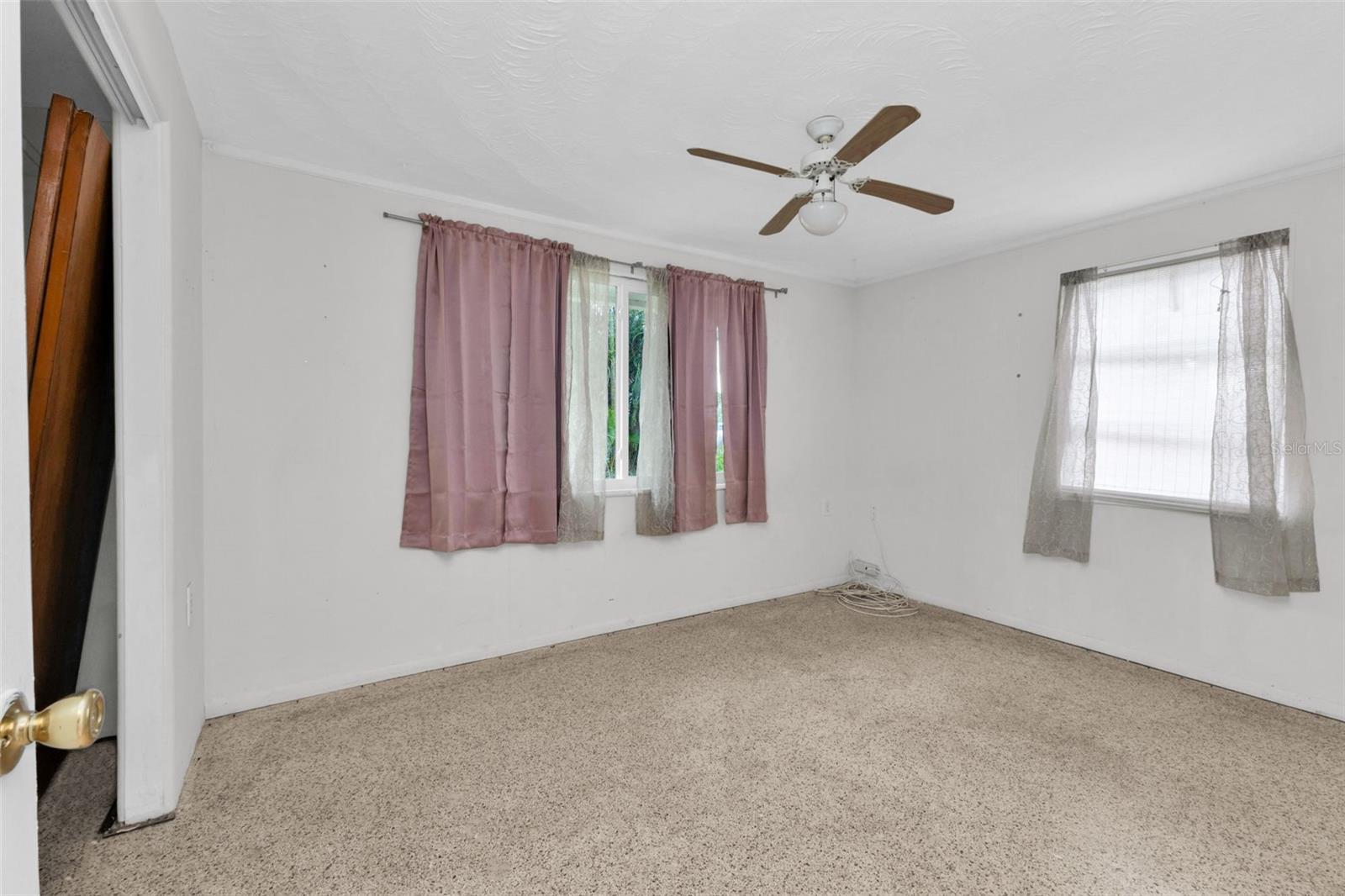 Image 22 of 33 For 830 3rd Street