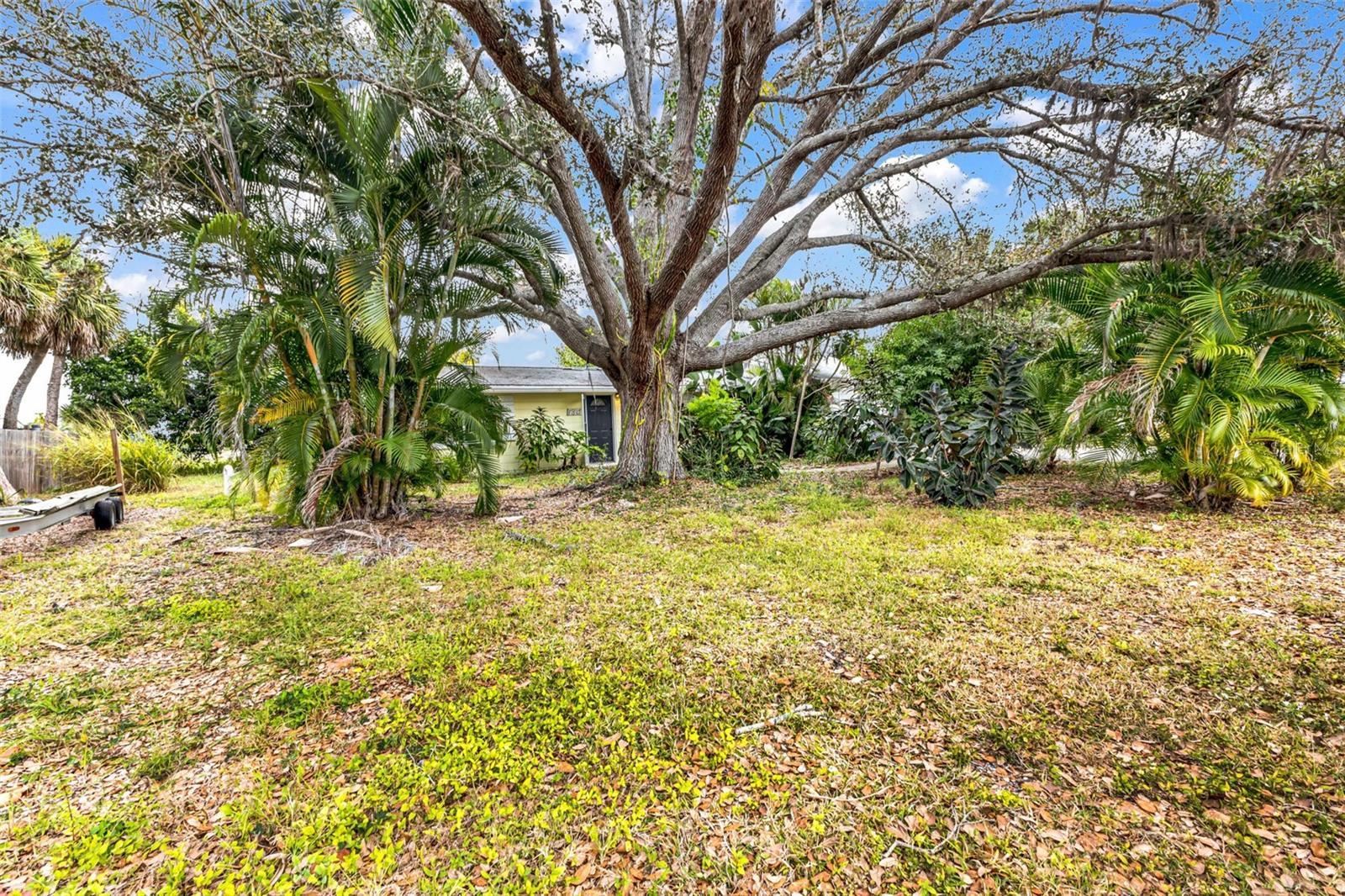 Image 30 of 33 For 830 3rd Street