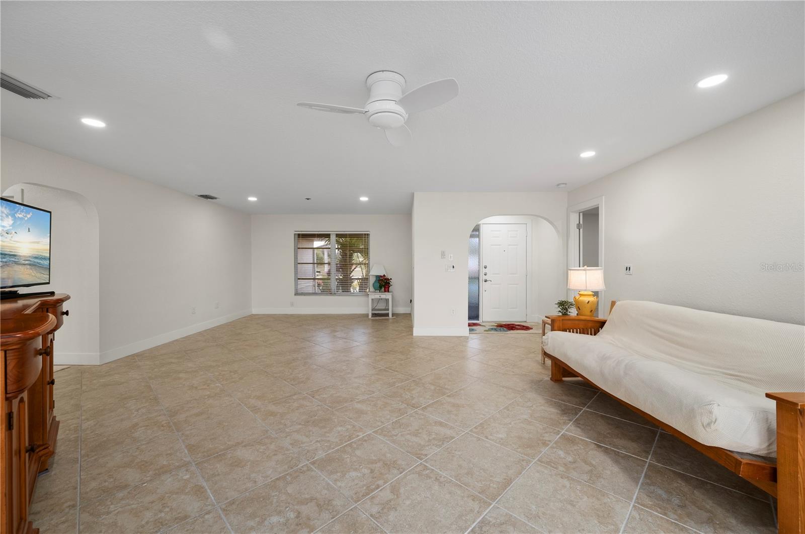 Image 10 of 62 For 3672 Peace River Drive