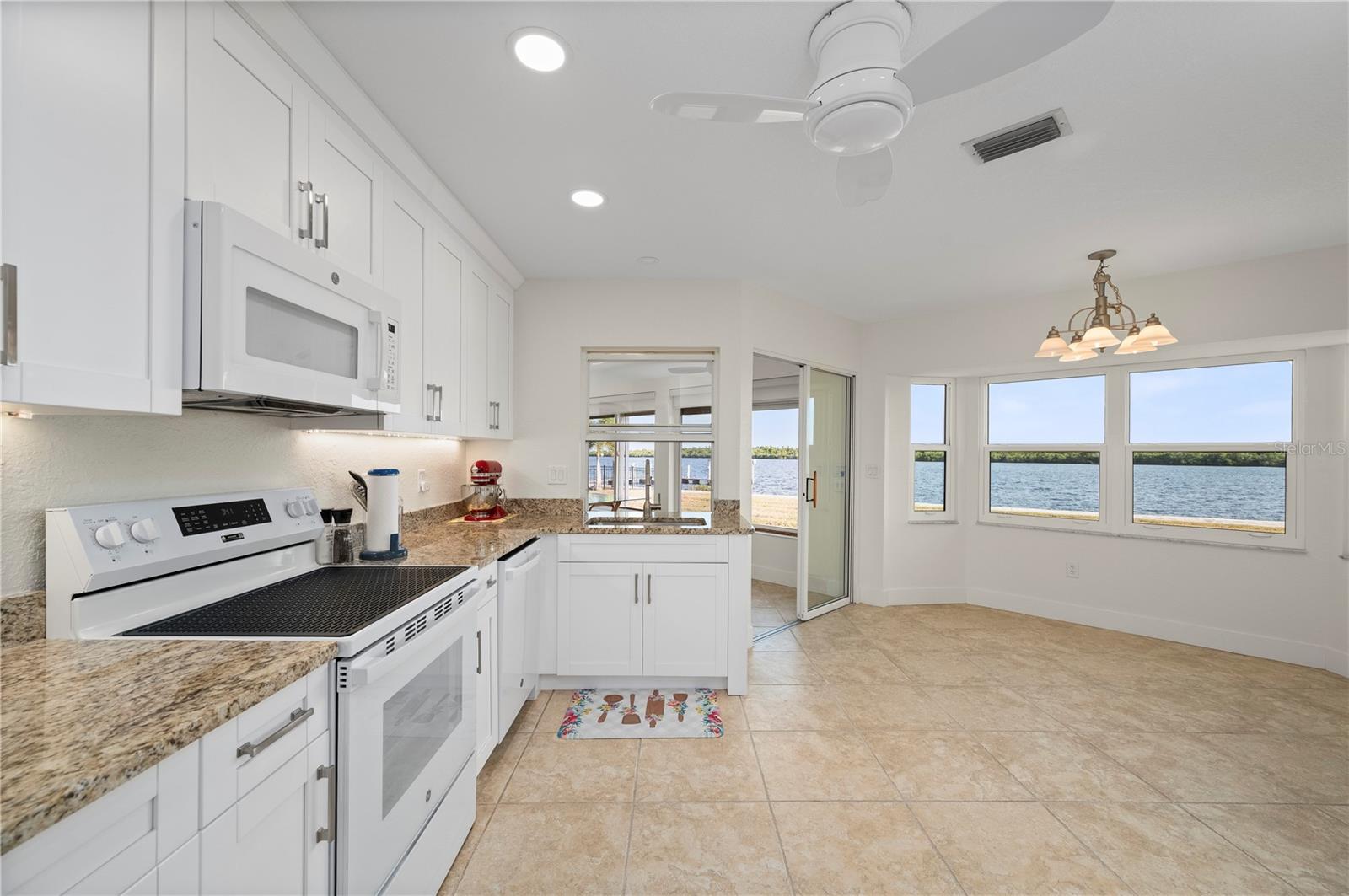 Image 16 of 62 For 3672 Peace River Drive