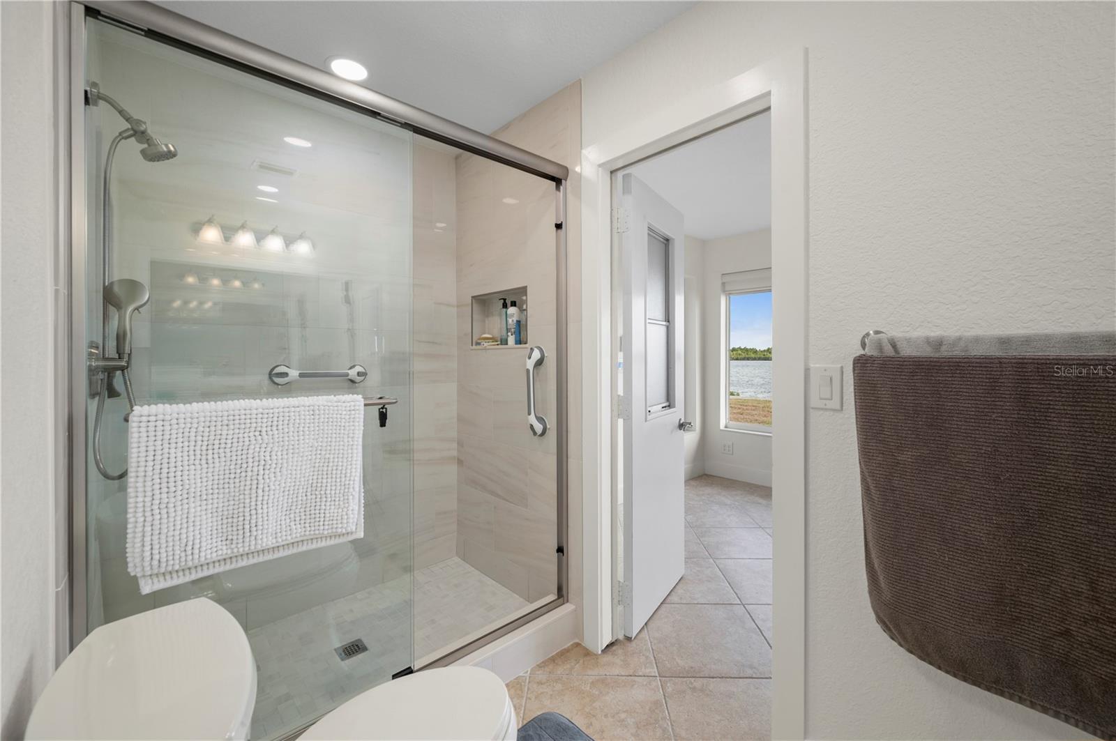 Image 29 of 62 For 3672 Peace River Drive