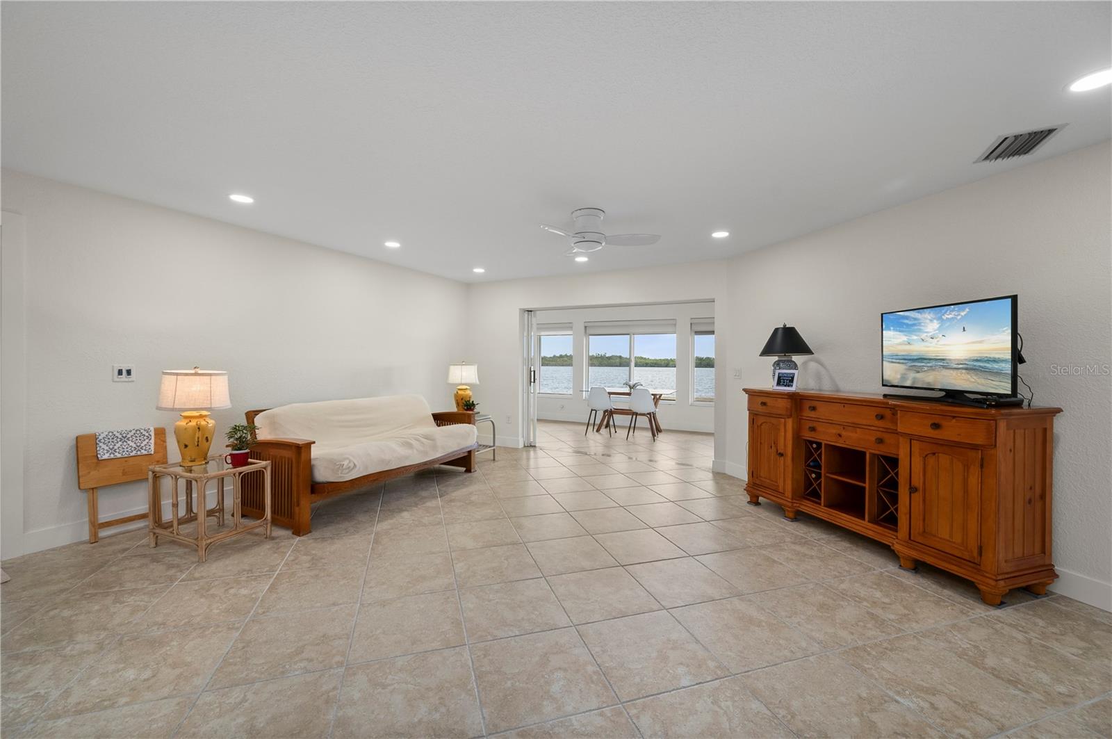 Image 8 of 62 For 3672 Peace River Drive