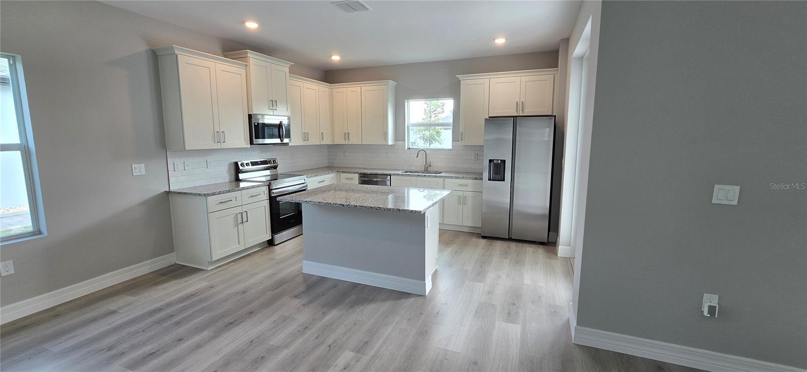 Image 4 of 14 For 26465 Barranquilla Avenue