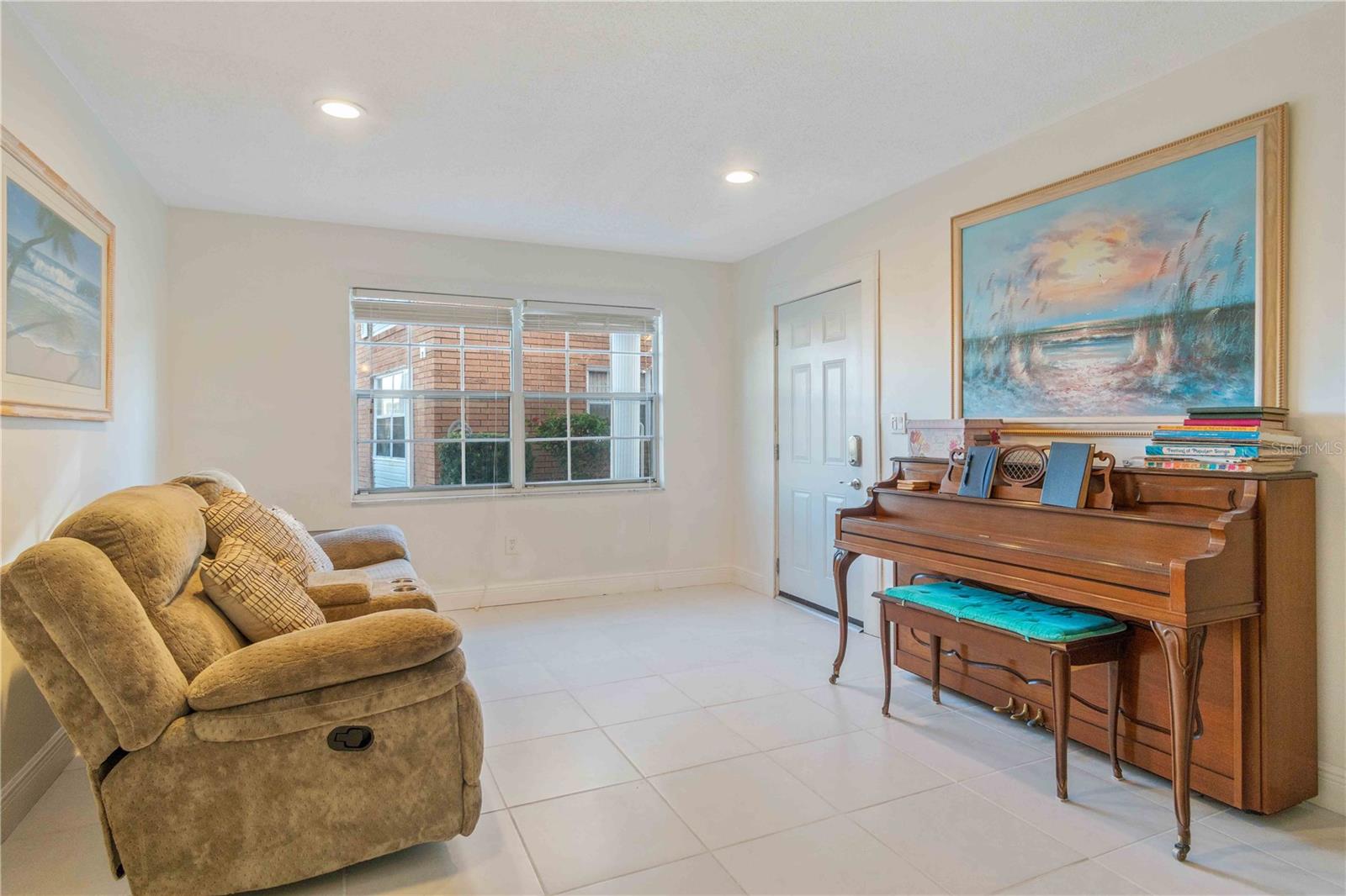 Image 13 of 36 For 4158 Tamiami Trail G2