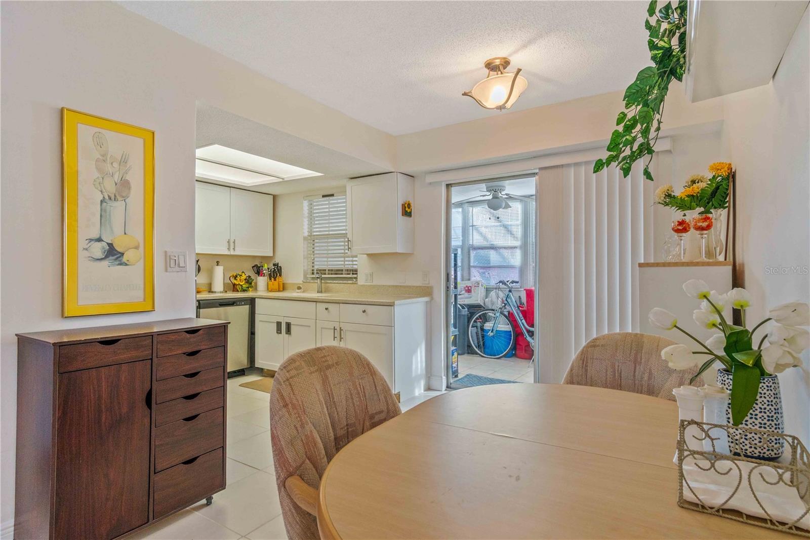 Image 15 of 36 For 4158 Tamiami Trail G2