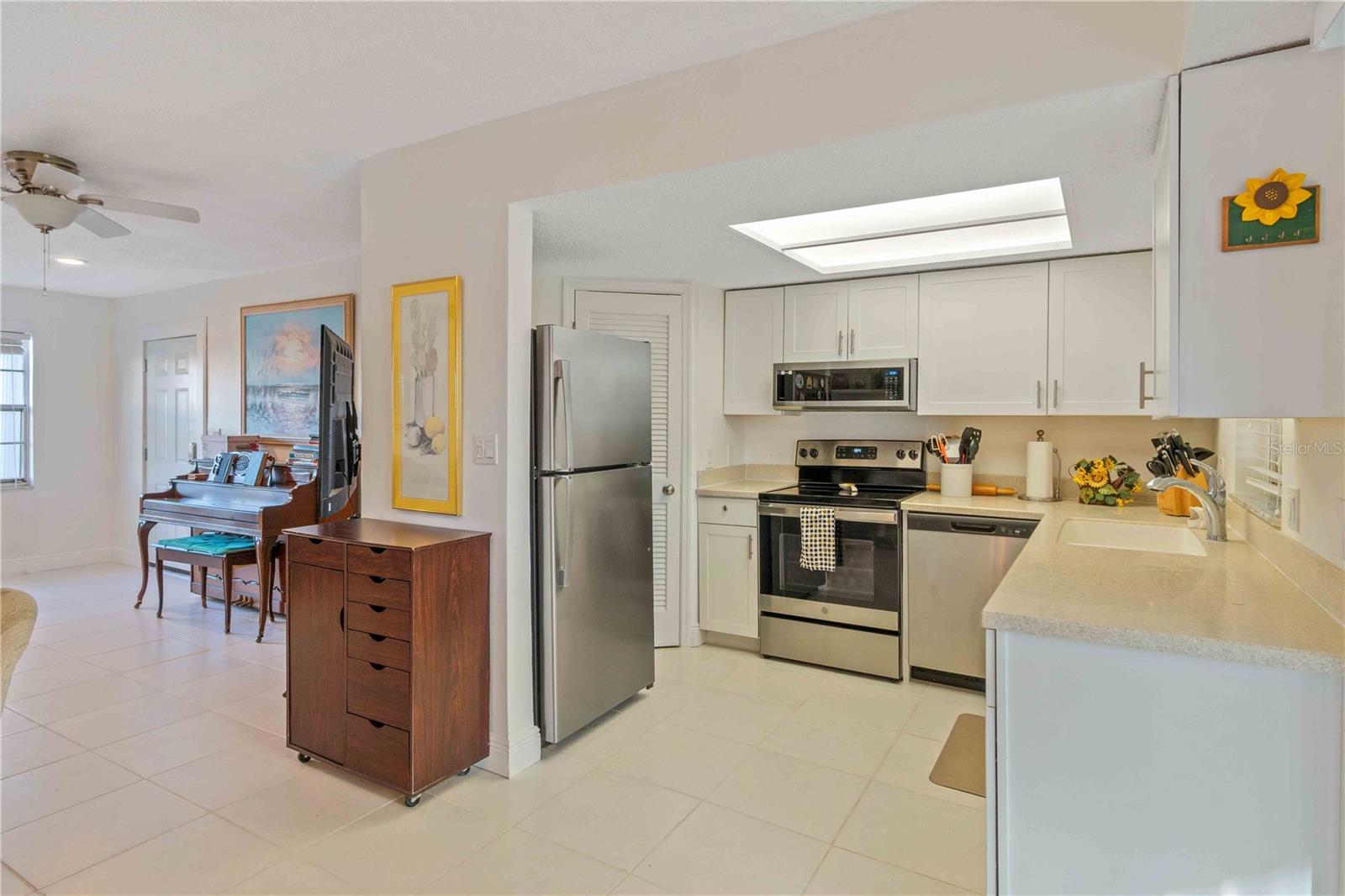 Image 16 of 36 For 4158 Tamiami Trail G2