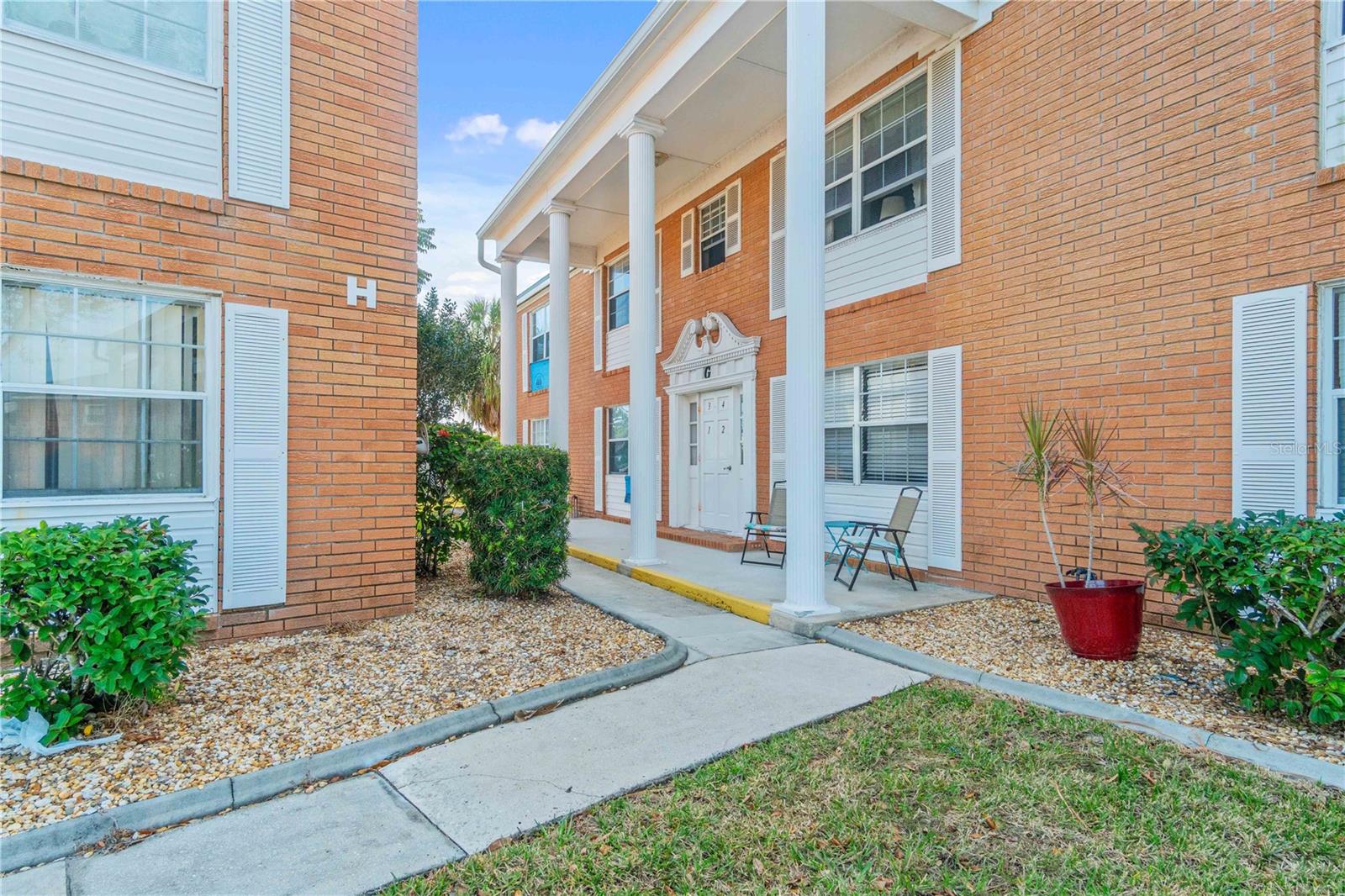 Image 2 of 36 For 4158 Tamiami Trail G2