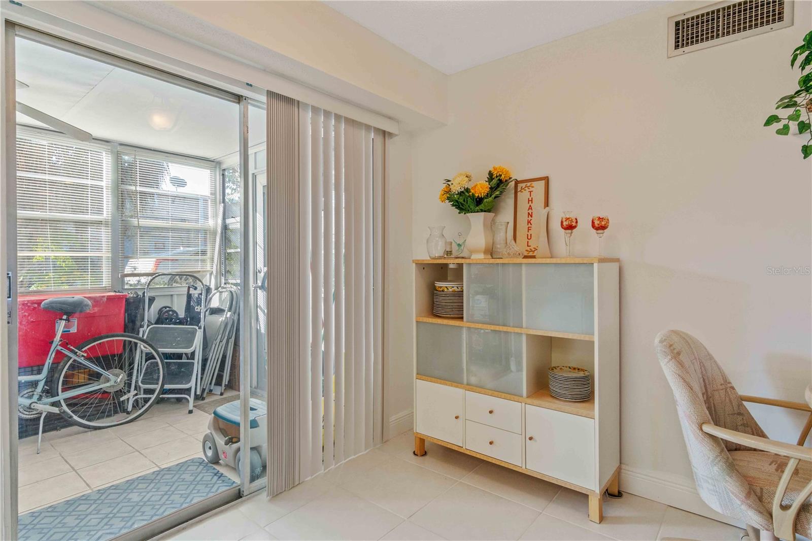 Image 25 of 36 For 4158 Tamiami Trail G2