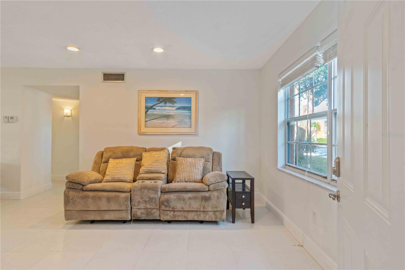 Image 7 of 36 For 4158 Tamiami Trail G2