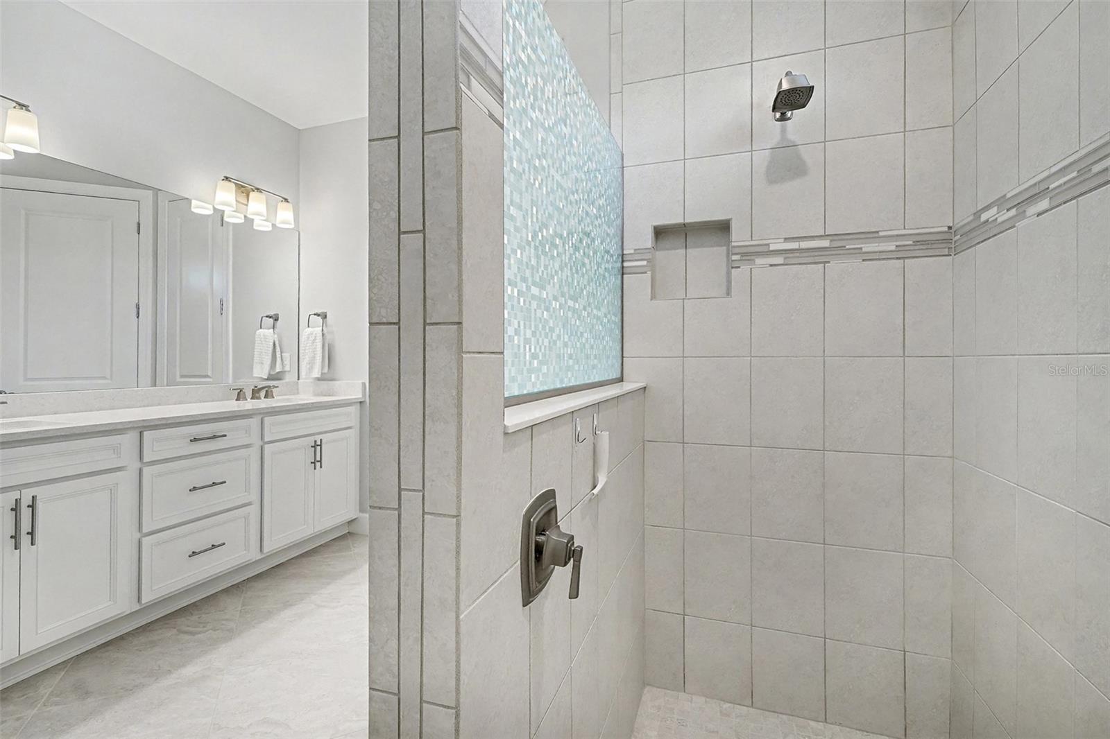 Image 16 of 35 For 43578 Bluebird Trail