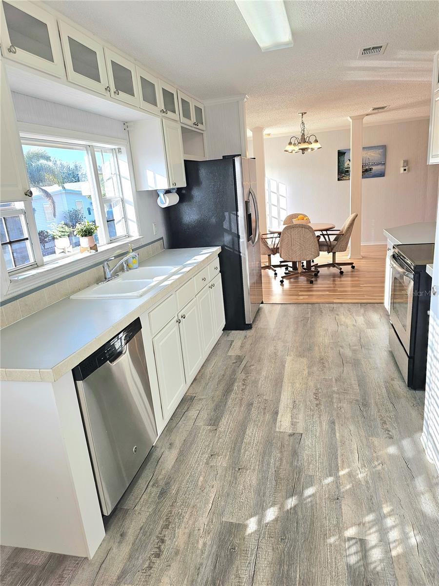 Image 10 of 43 For 65 Windmill Blvd Boulevard