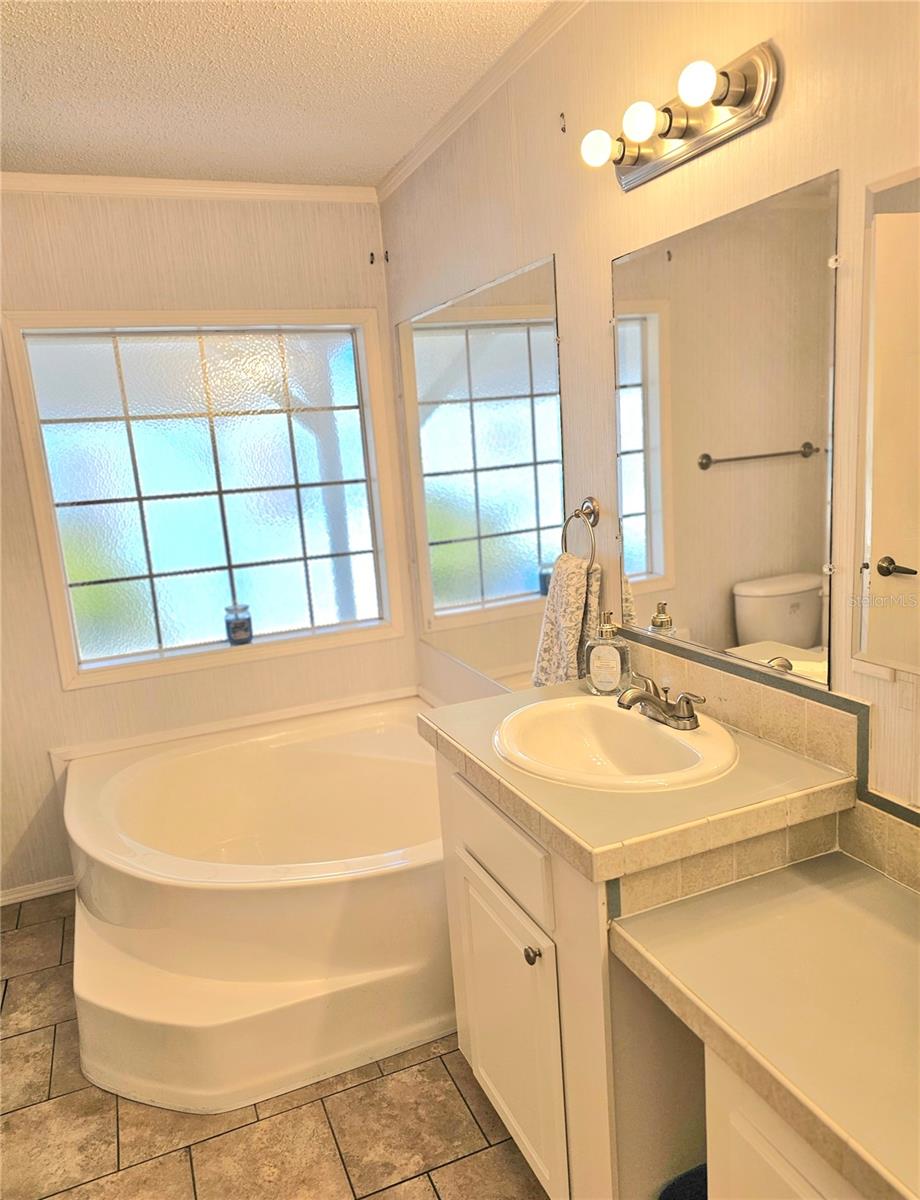 Image 17 of 43 For 65 Windmill Blvd Boulevard