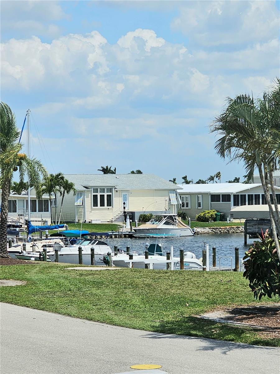 Image 37 of 43 For 65 Windmill Blvd Boulevard