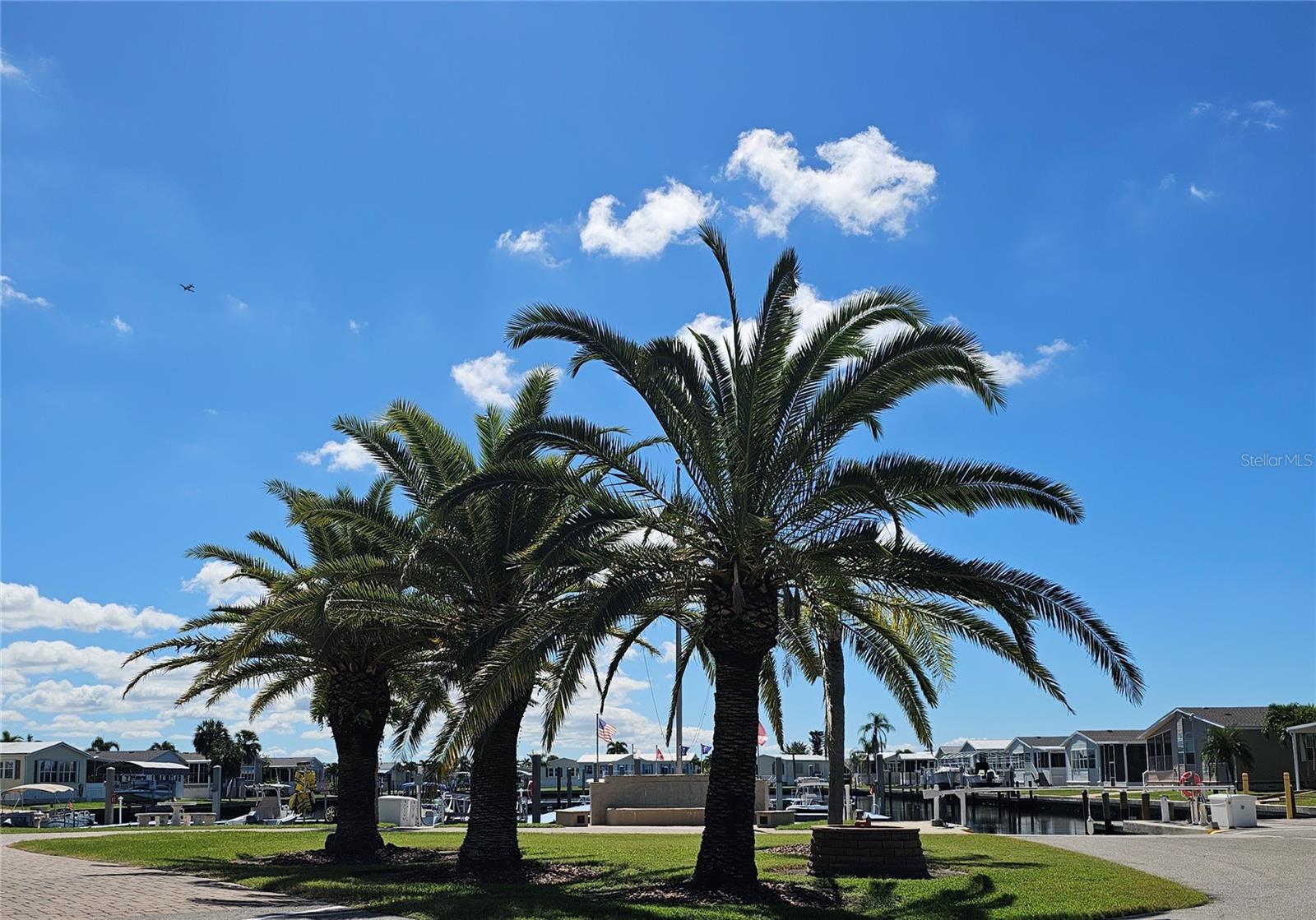 Image 39 of 43 For 65 Windmill Blvd Boulevard