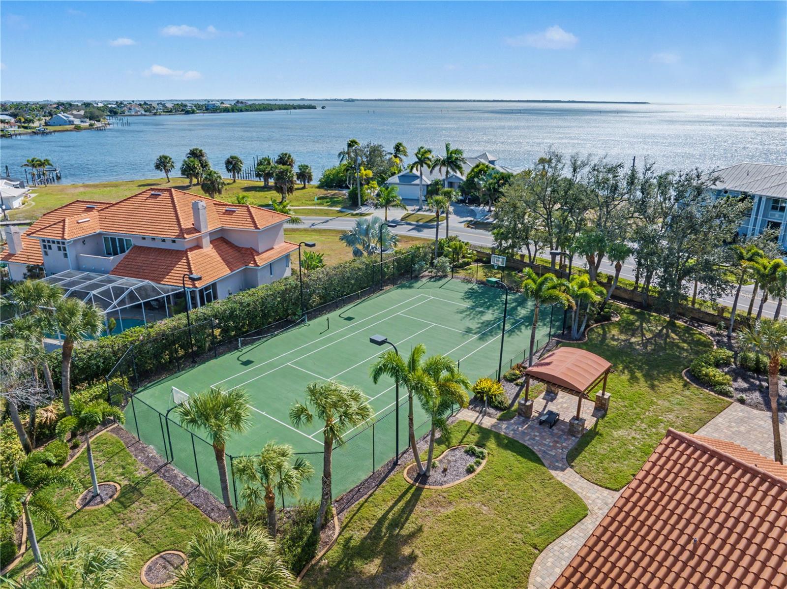 Image 11 of 90 For 4469 Harbor Boulevard