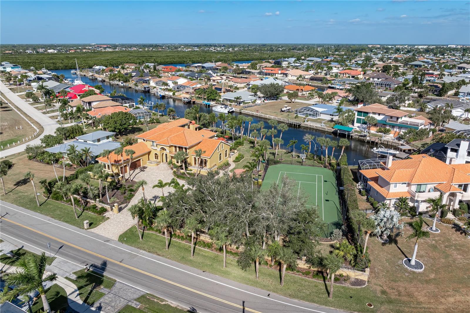 Image 2 of 90 For 4469 Harbor Boulevard