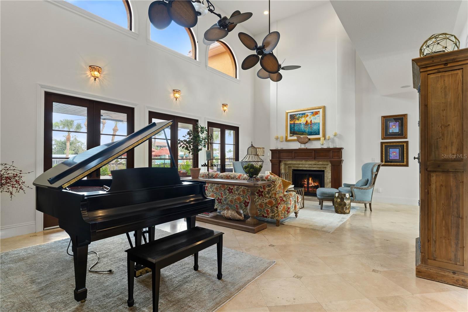 Image 24 of 90 For 4469 Harbor Boulevard