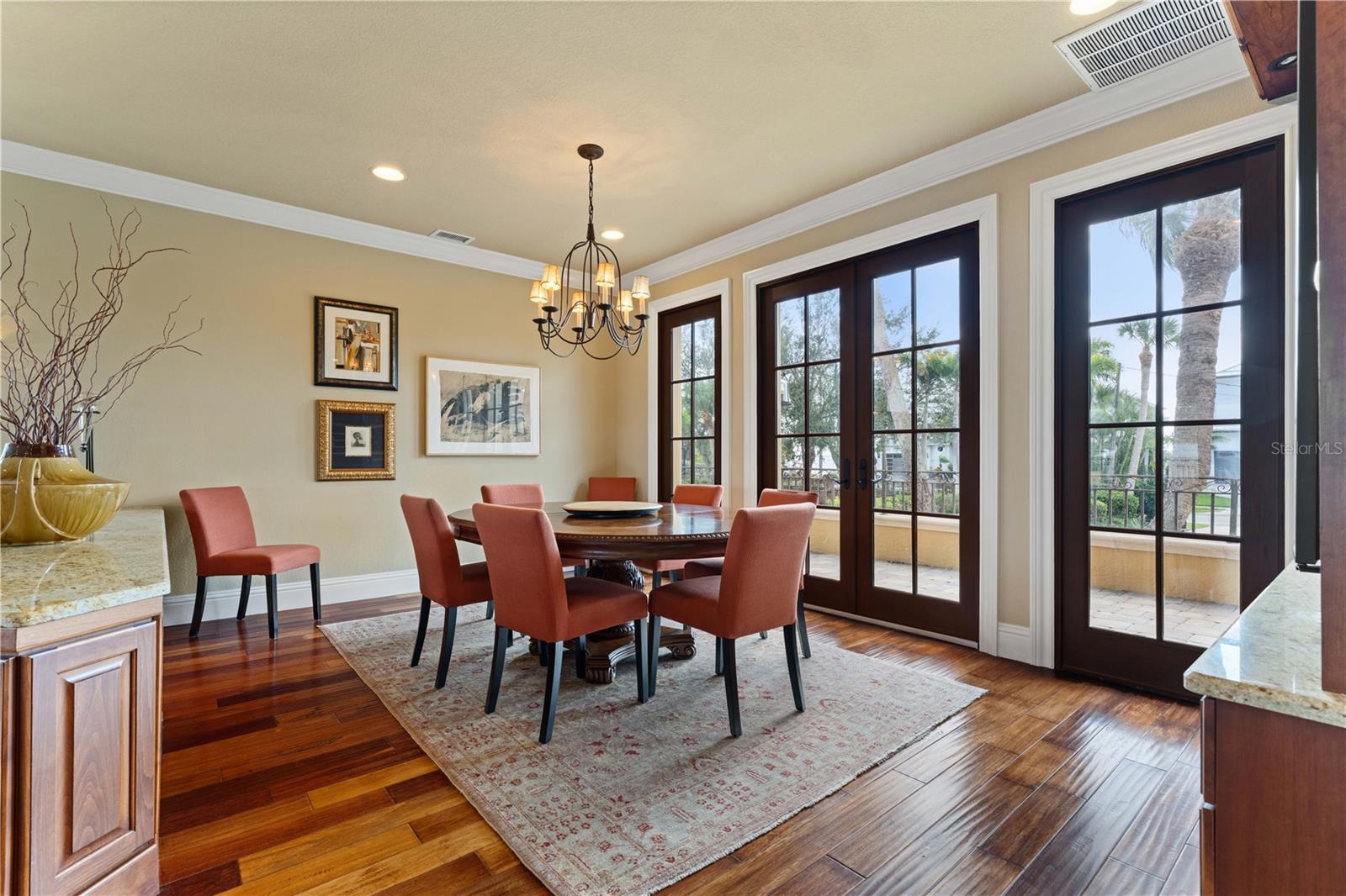 Image 34 of 90 For 4469 Harbor Boulevard