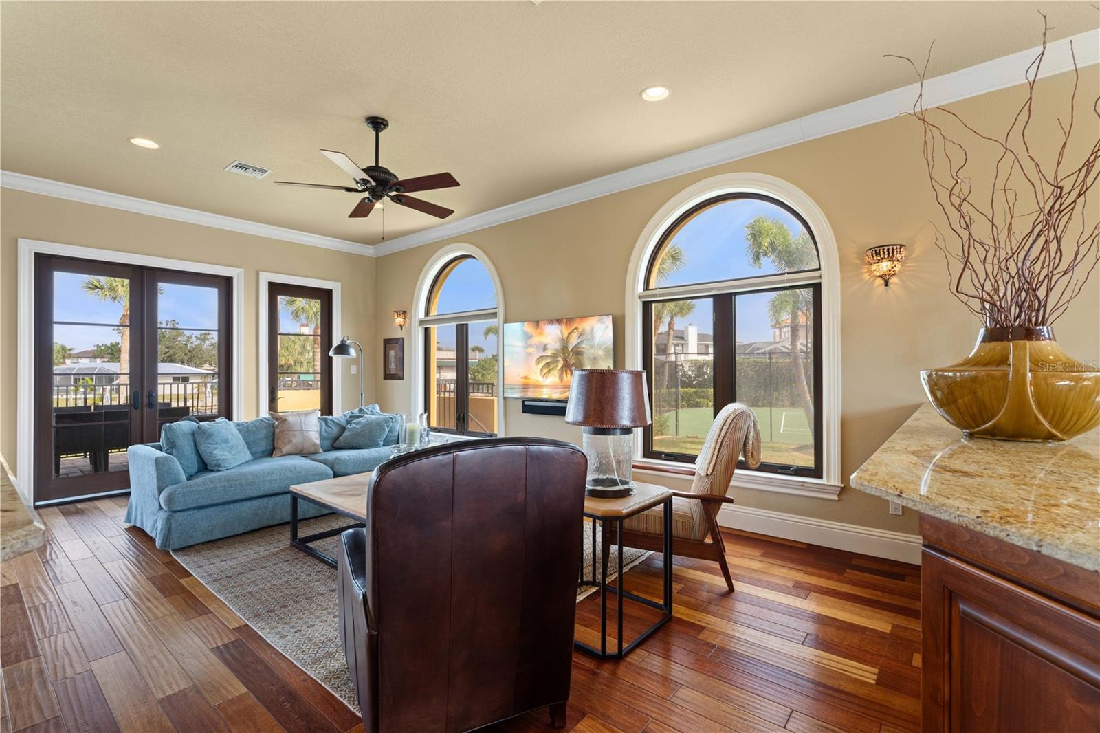 Image 5 of 90 For 4469 Harbor Boulevard