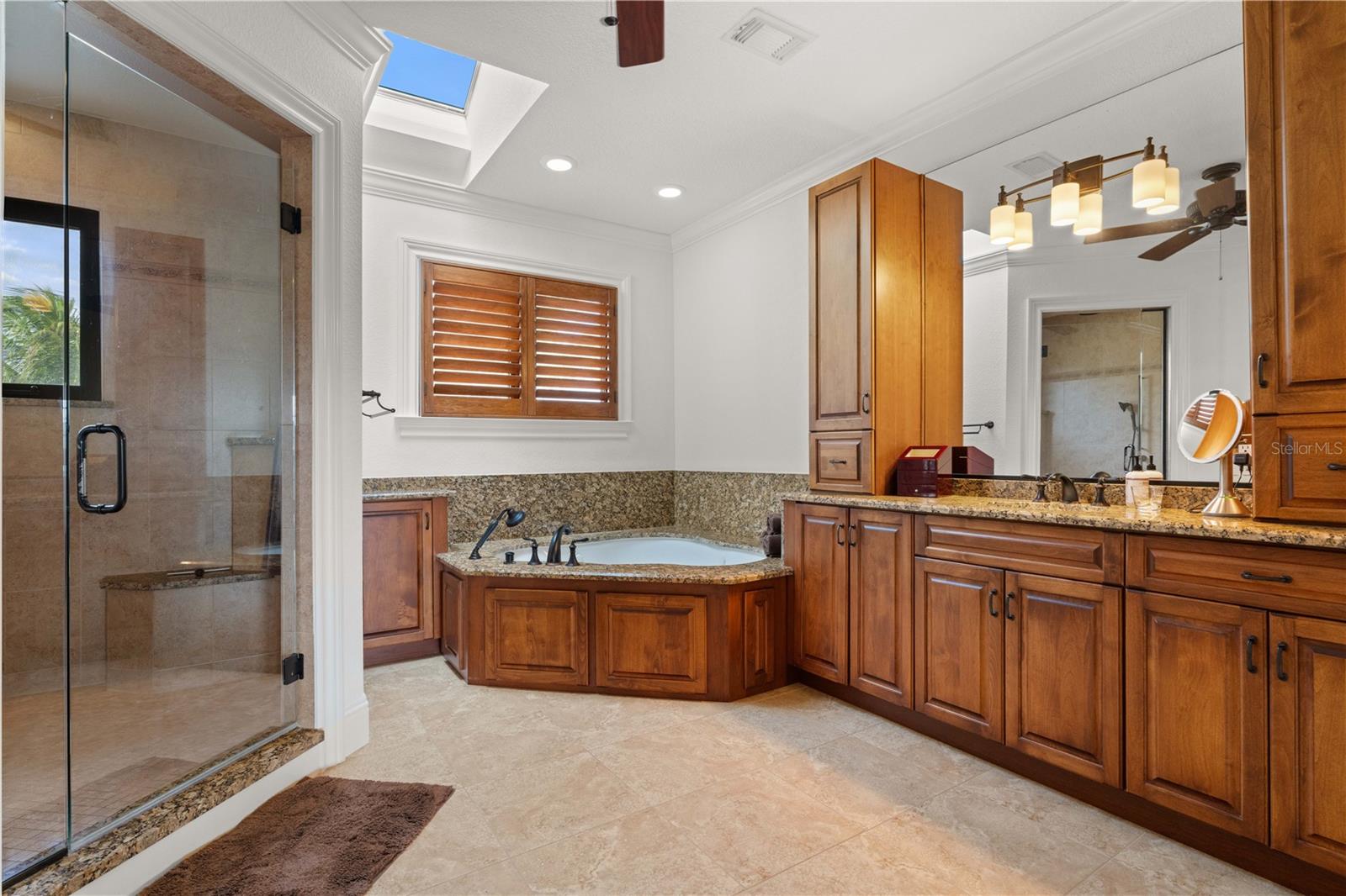 Image 57 of 90 For 4469 Harbor Boulevard