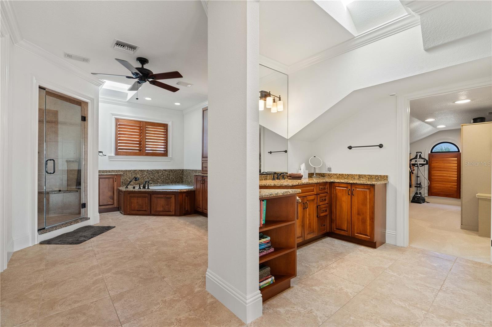 Image 58 of 90 For 4469 Harbor Boulevard