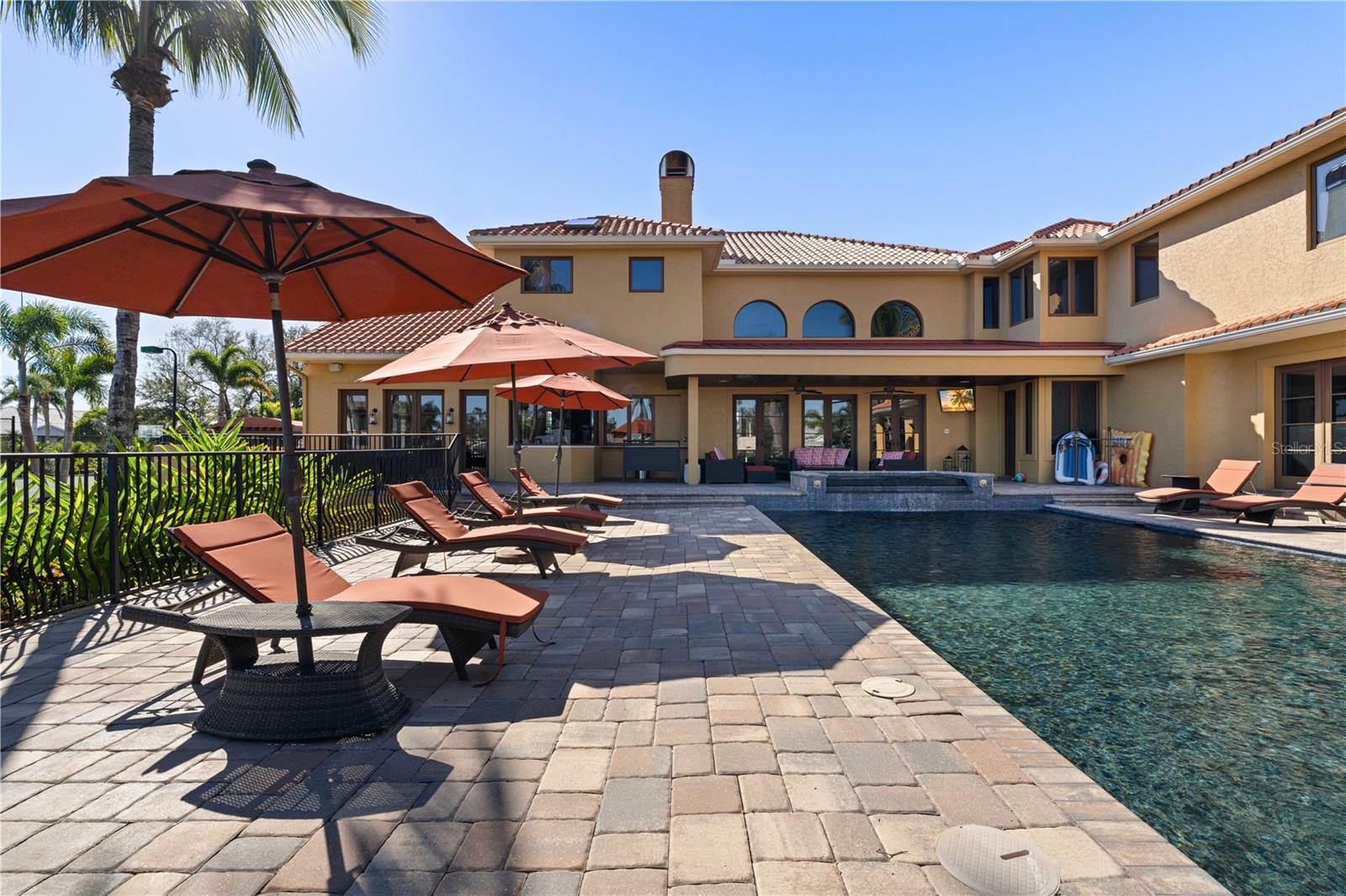 Image 6 of 90 For 4469 Harbor Boulevard