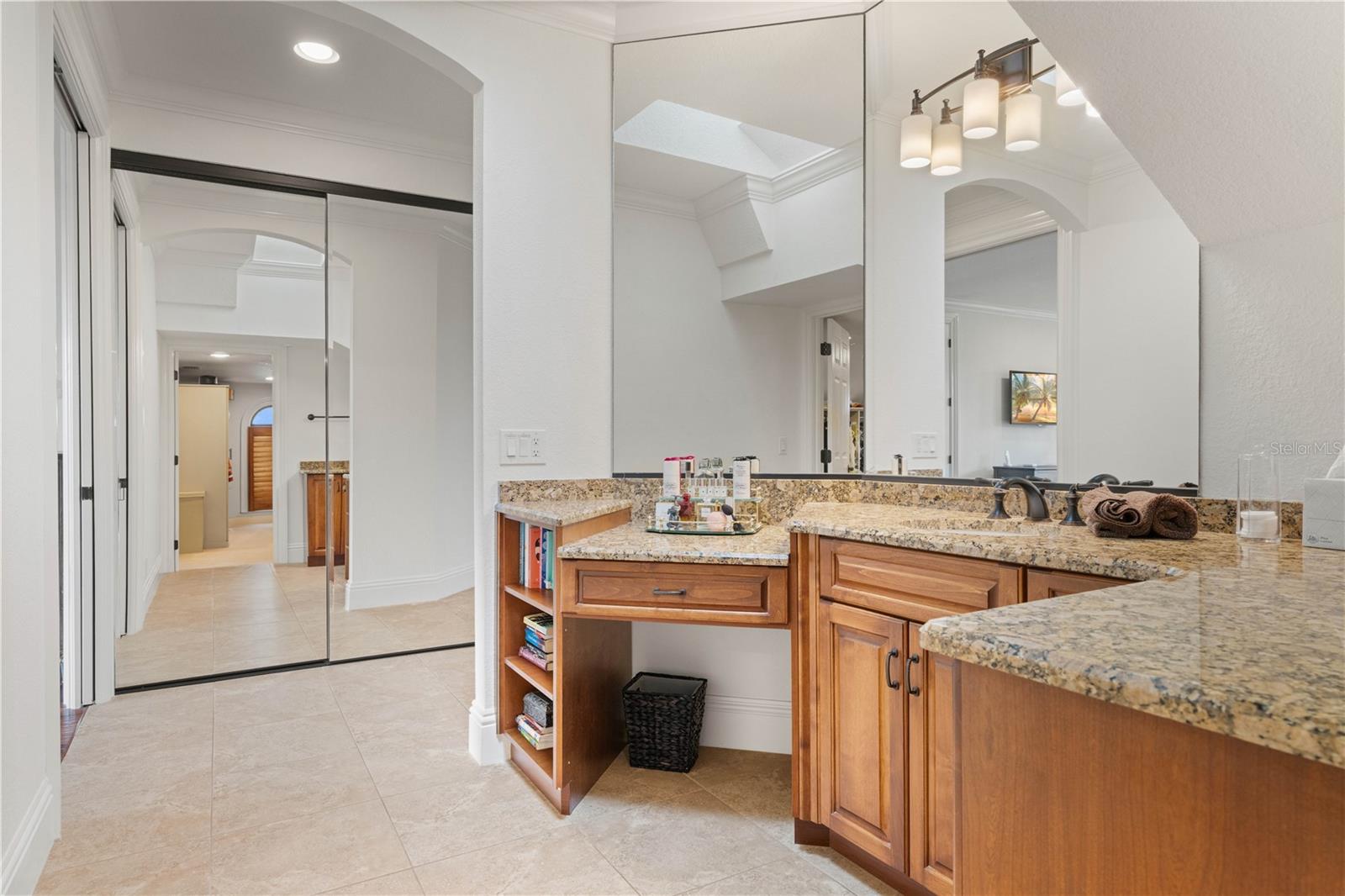 Image 62 of 90 For 4469 Harbor Boulevard