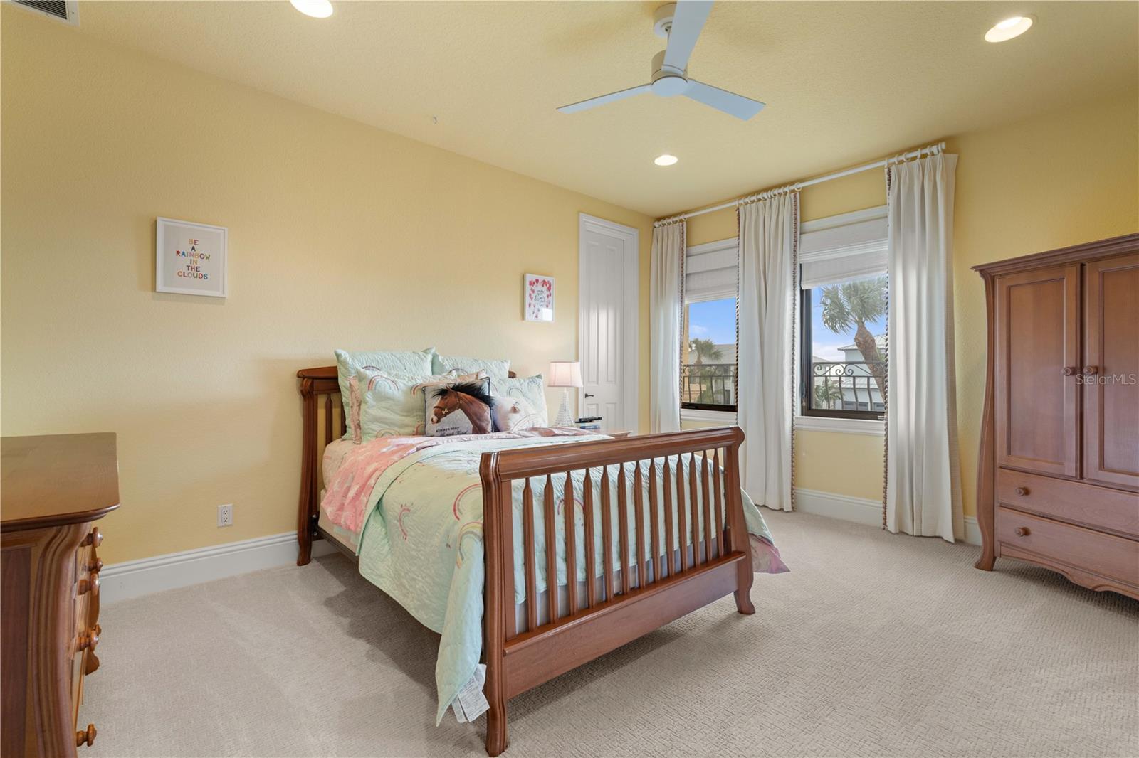 Image 63 of 90 For 4469 Harbor Boulevard