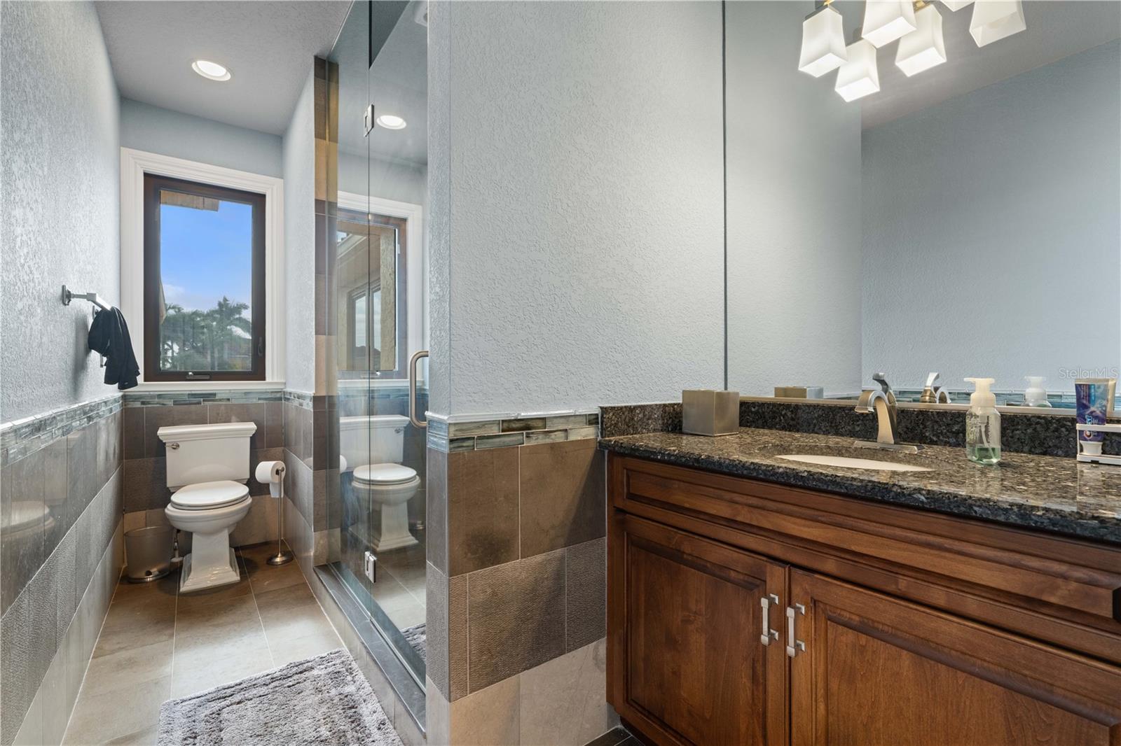 Image 70 of 90 For 4469 Harbor Boulevard