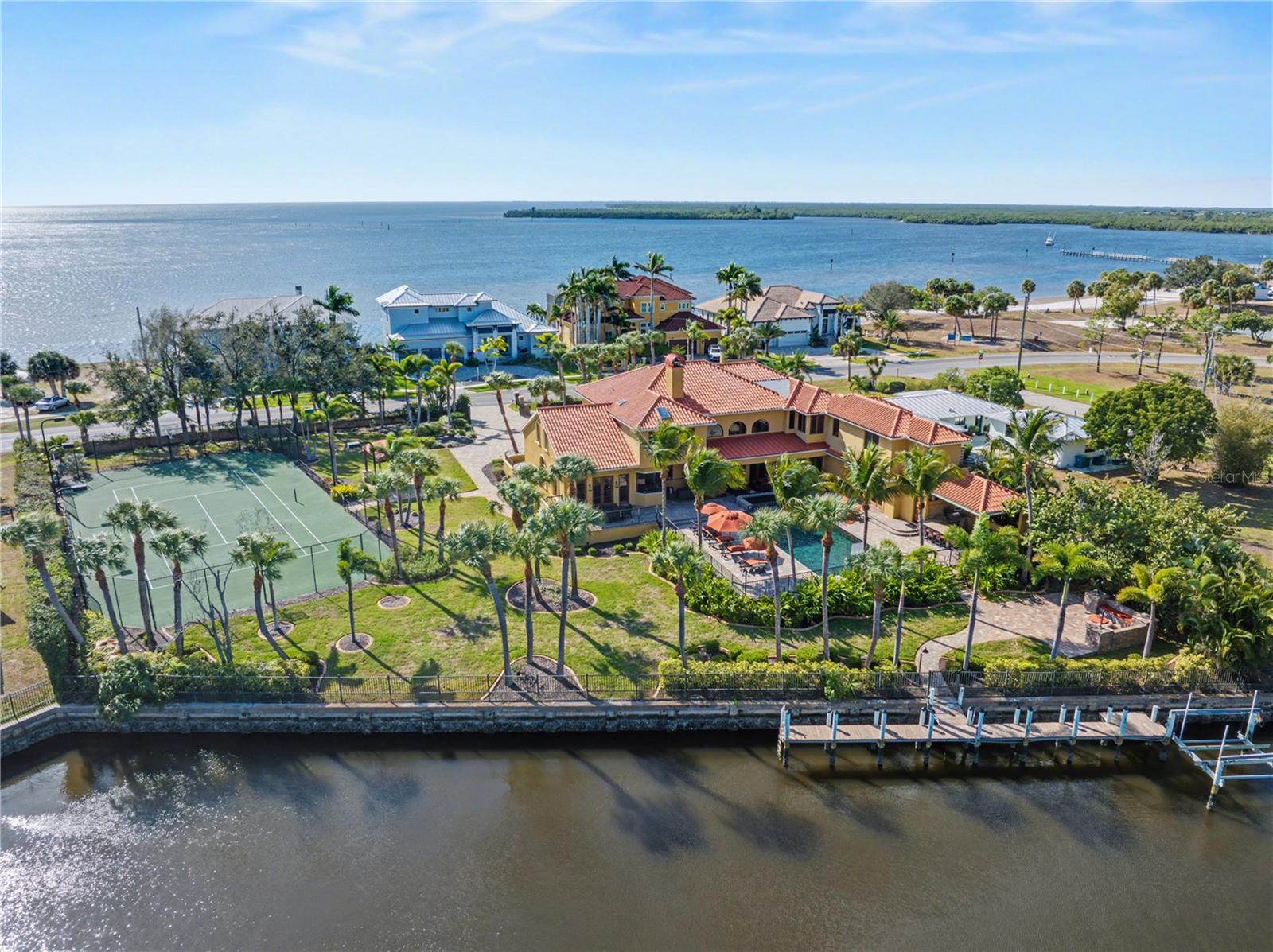 Image 9 of 90 For 4469 Harbor Boulevard