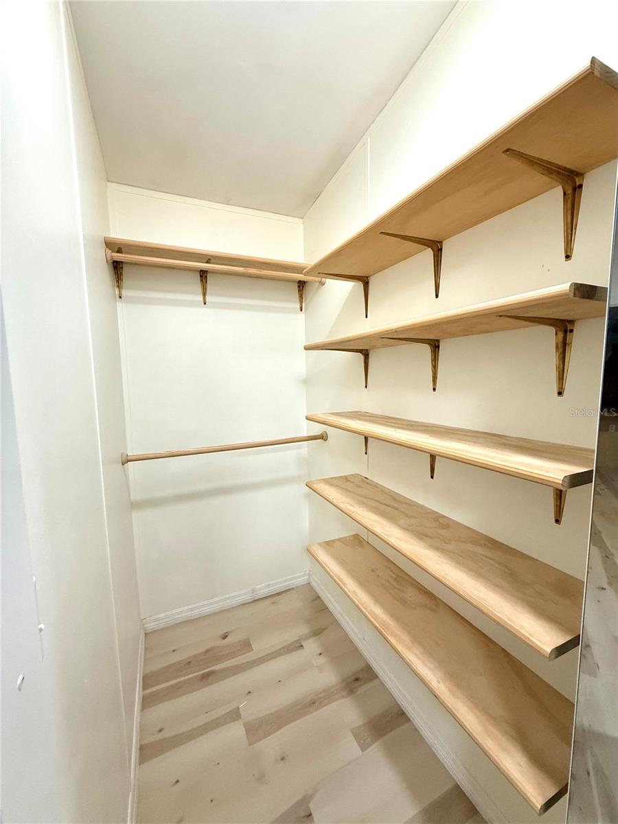 Image 25 of 58 For 5516 Maze Drive