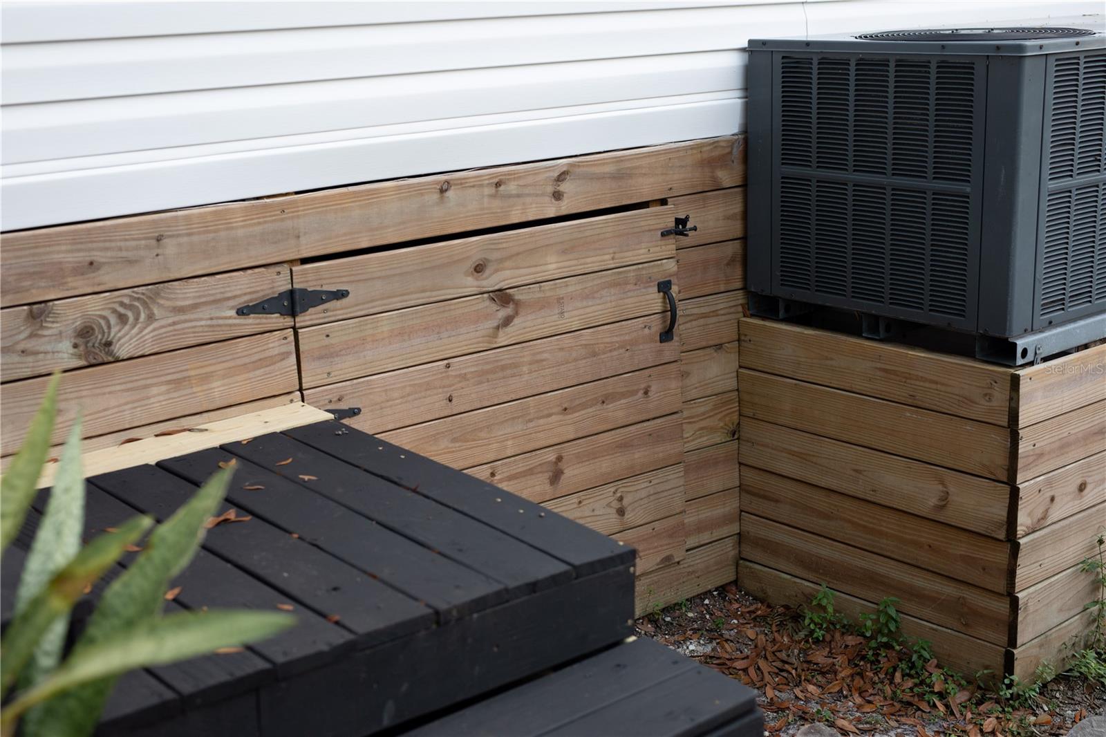 Image 43 of 58 For 5516 Maze Drive