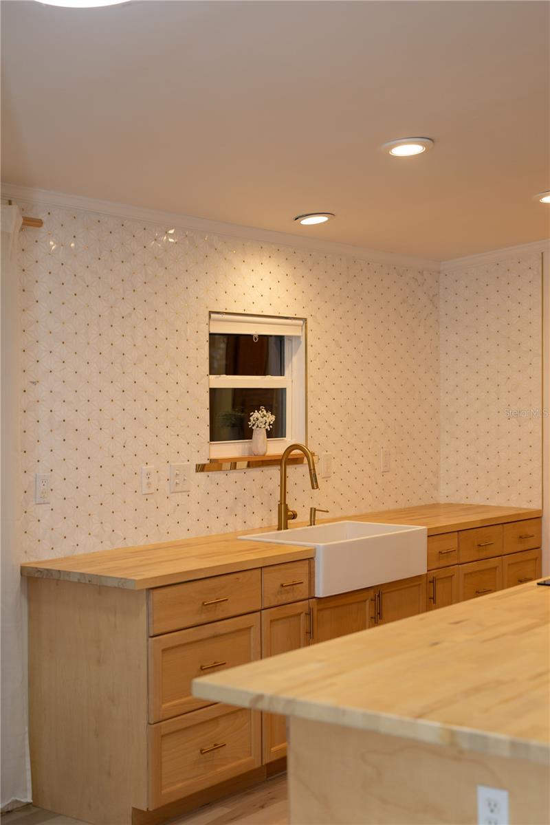 Image 5 of 58 For 5516 Maze Drive