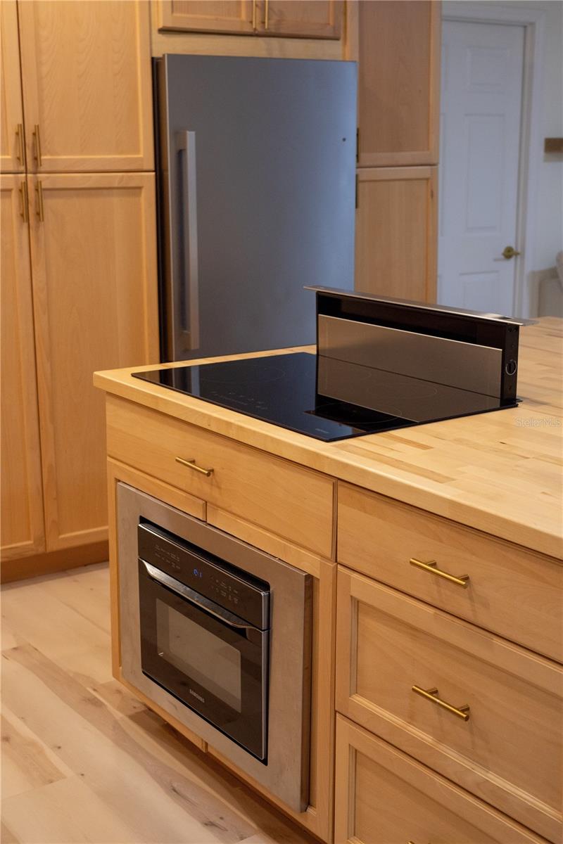 Image 7 of 58 For 5516 Maze Drive