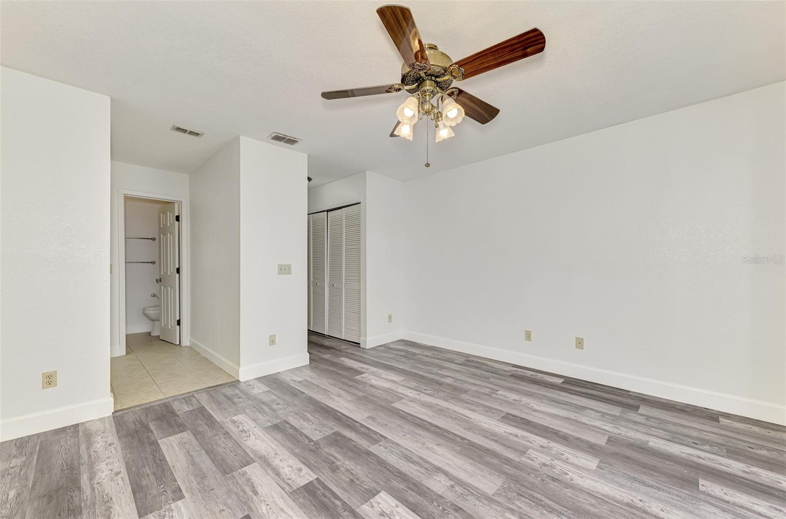 Image 25 of 64 For 26310 Rampart Boulevard 505-e