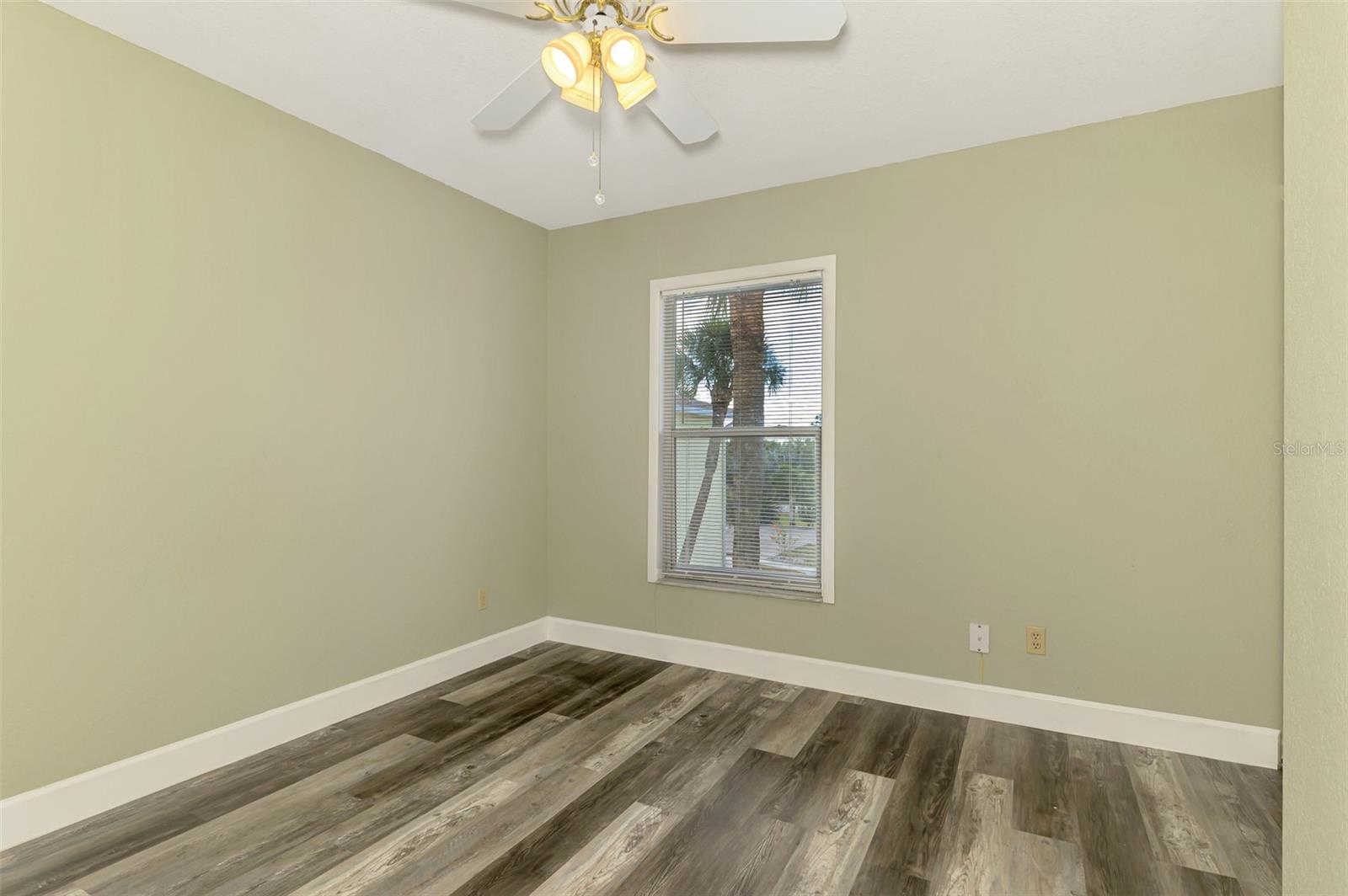 Image 32 of 64 For 26310 Rampart Boulevard 505-e