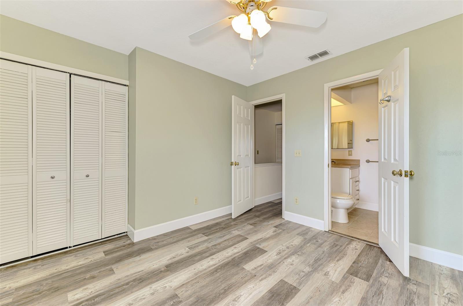 Image 33 of 64 For 26310 Rampart Boulevard 505-e