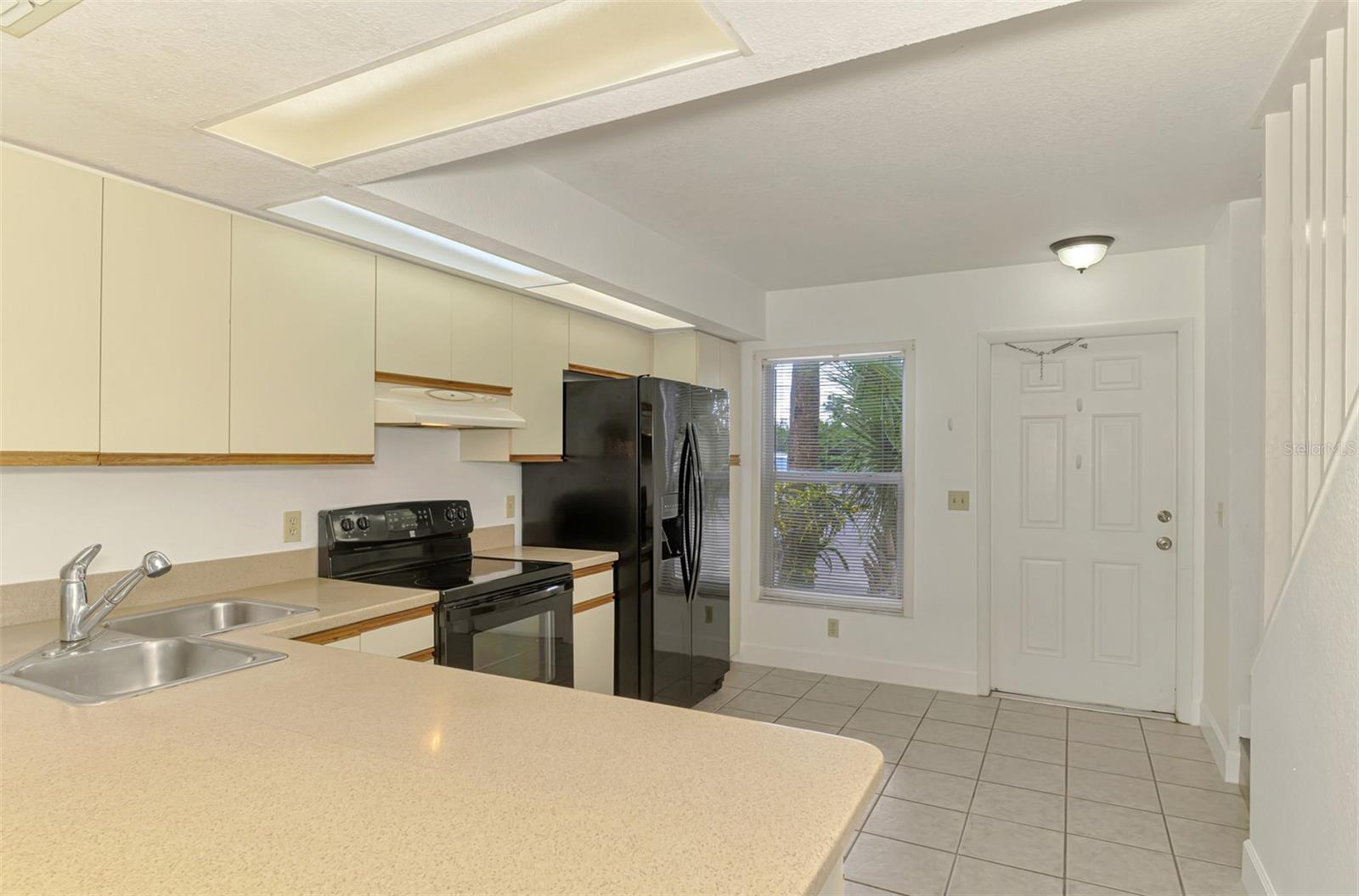 Image 8 of 64 For 26310 Rampart Boulevard 505-e