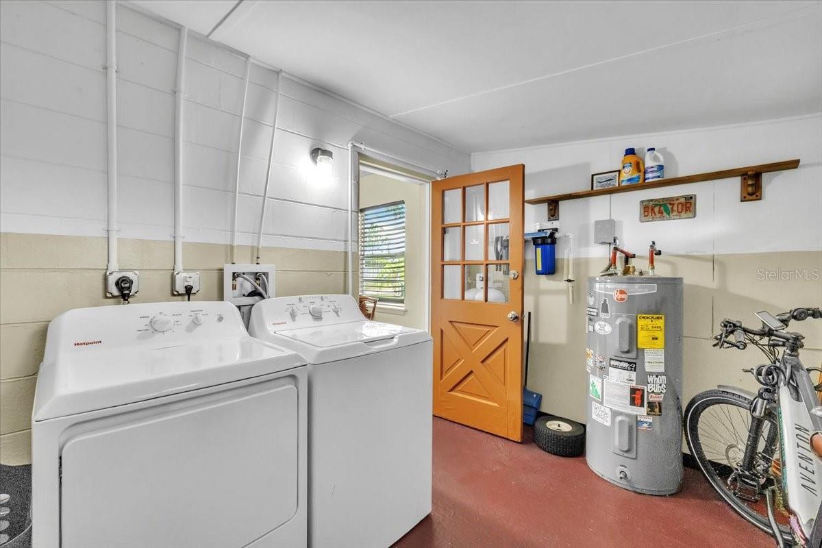 Image 23 of 39 For 1437 Coral Ridge Drive